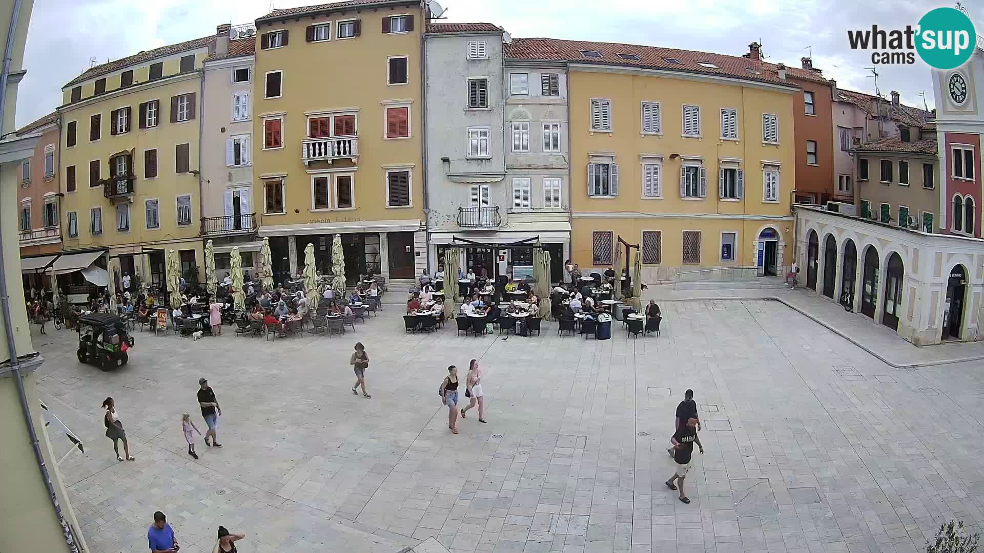 Spletna kamera Rovinj Center – Glavni trg