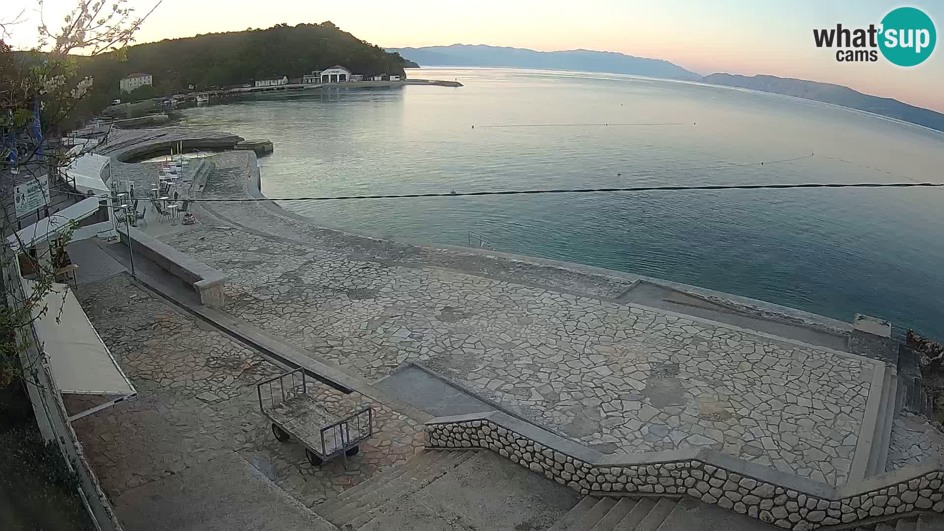 Selce – beach – Diving center