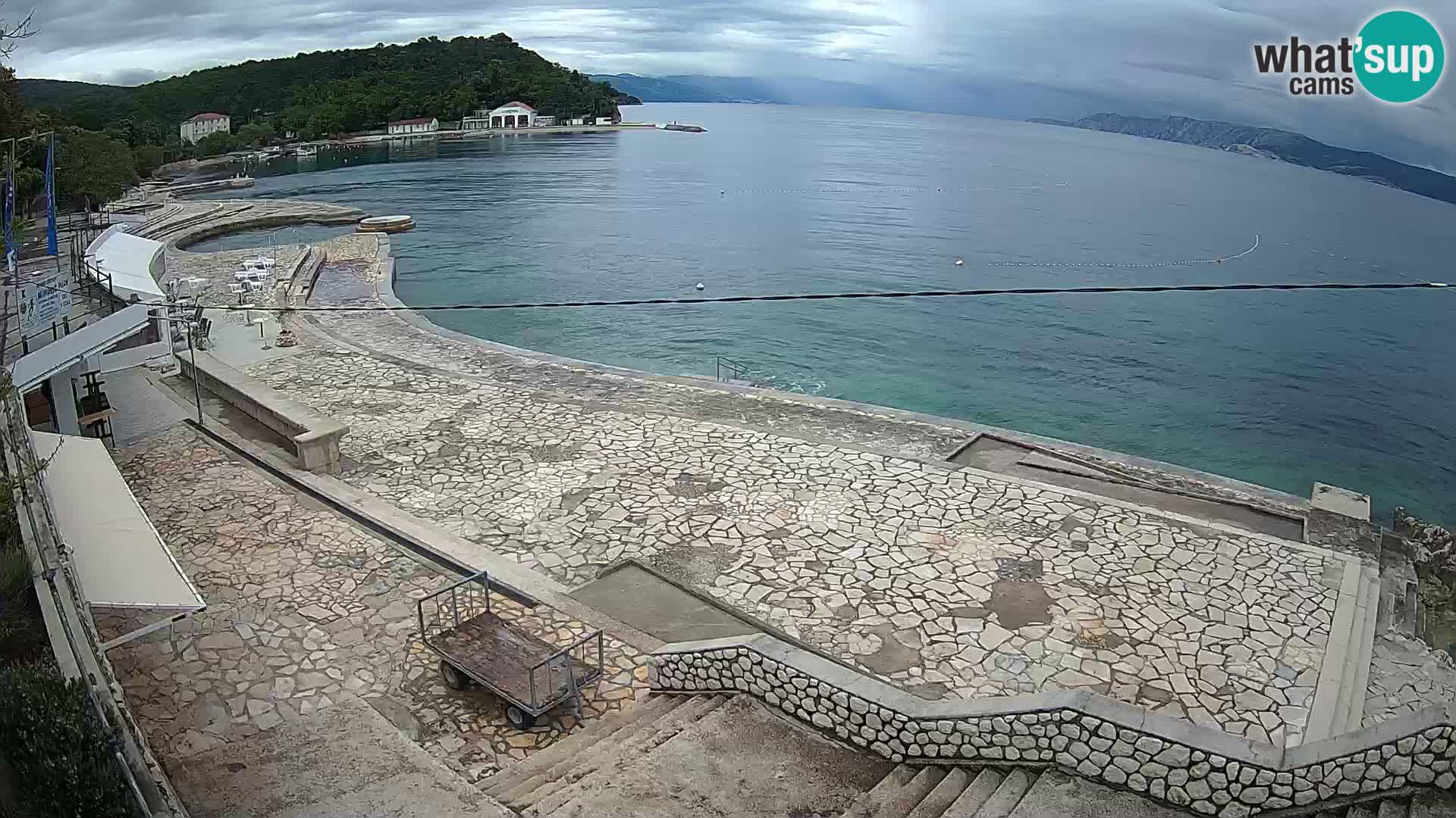 Selce – beach – Diving center