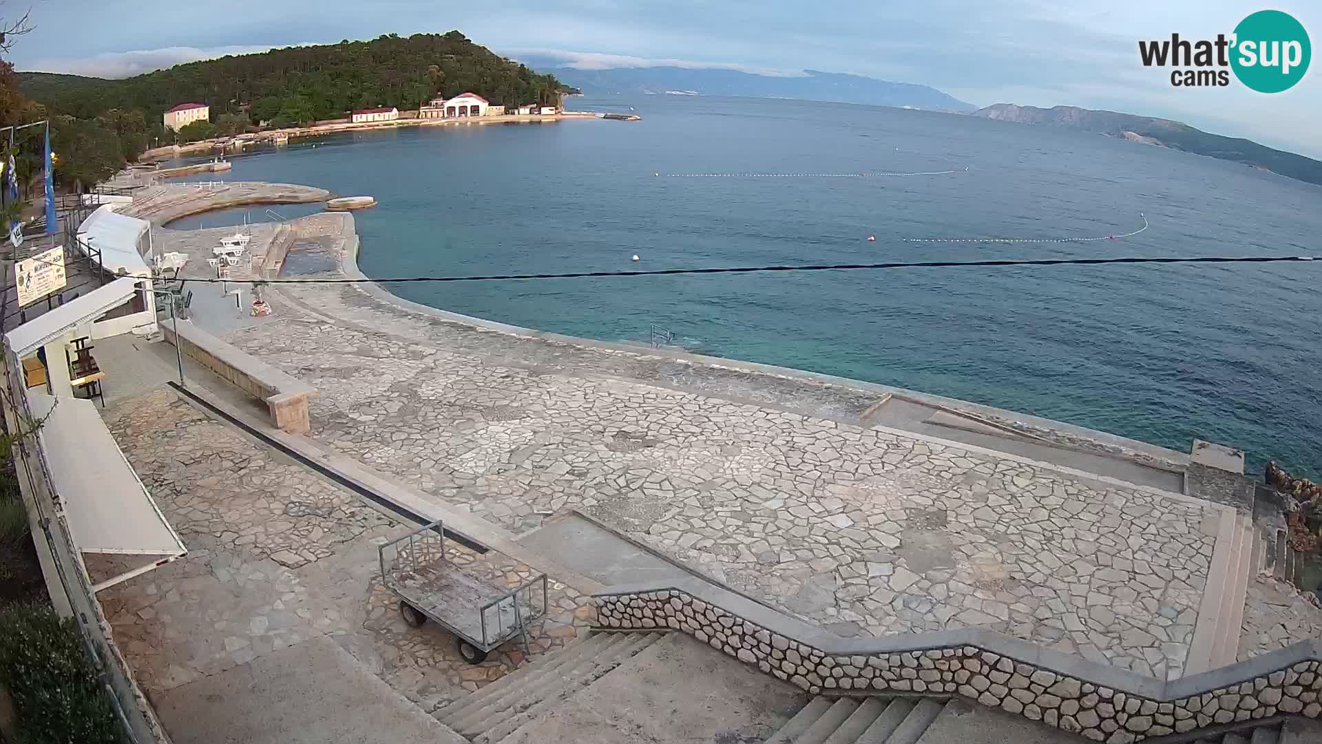 Selce – beach – Diving center
