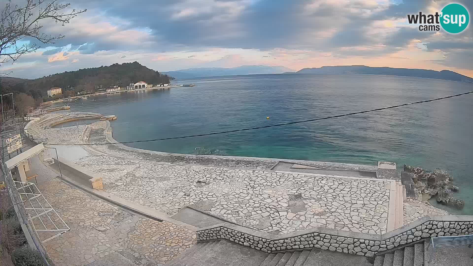 Selce – beach – Diving center