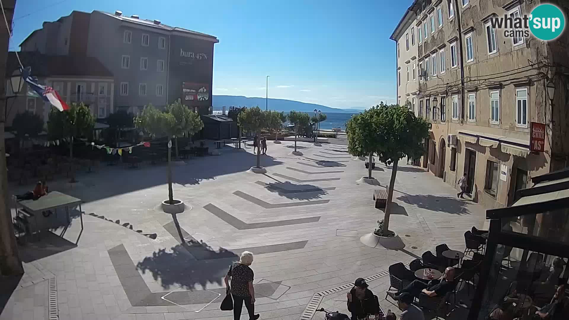 Zentrum der Stadt Senj – Pavlin platz – Live Cam Dalmatia