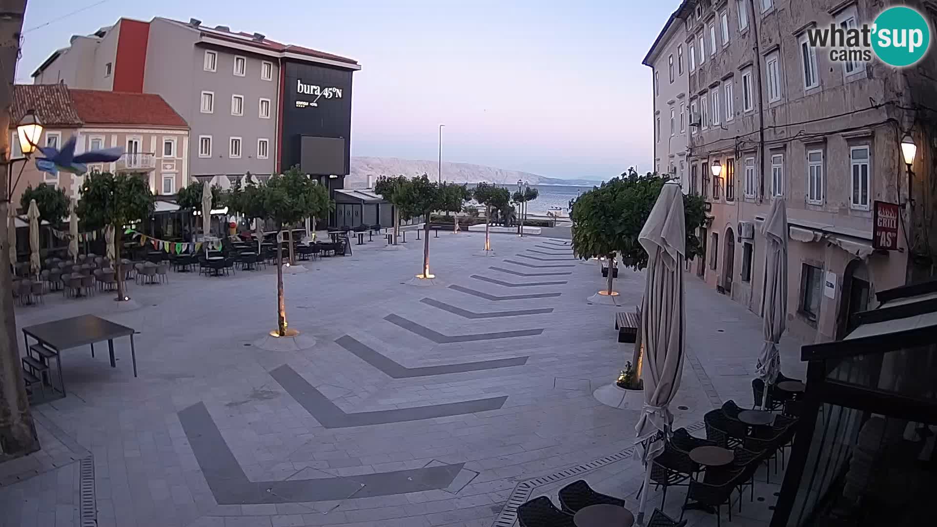 Centar grada Senja – Pavlinski trg – web kamere Dalmacija