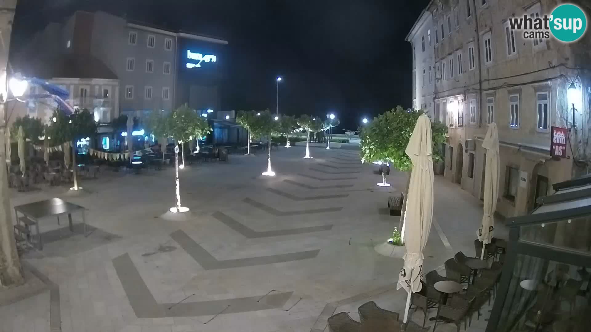 Centar grada Senja – Pavlinski trg – web kamere Dalmacija