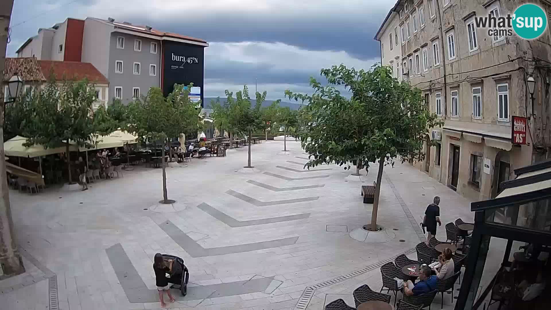 Center mesta Senj – Pavlinski trg – spletne kamere Dalmacija