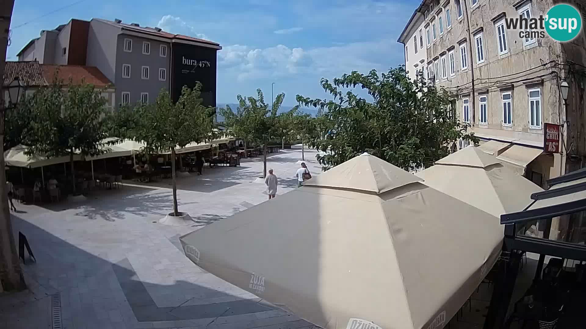 Zentrum der Stadt Senj – Pavlin platz – Live Cam Dalmatia