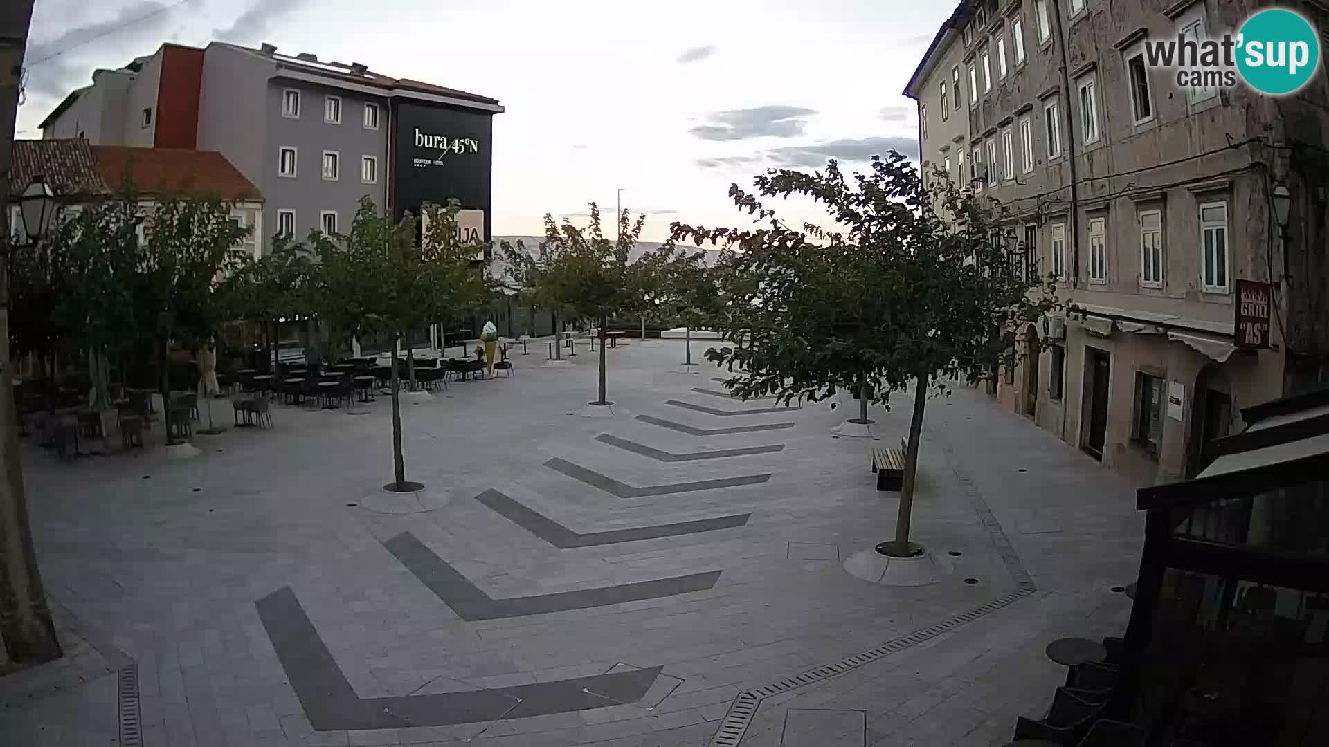 Centro de la ciudad de Senj – plaza Pavlin – Live Cam Dalmacia