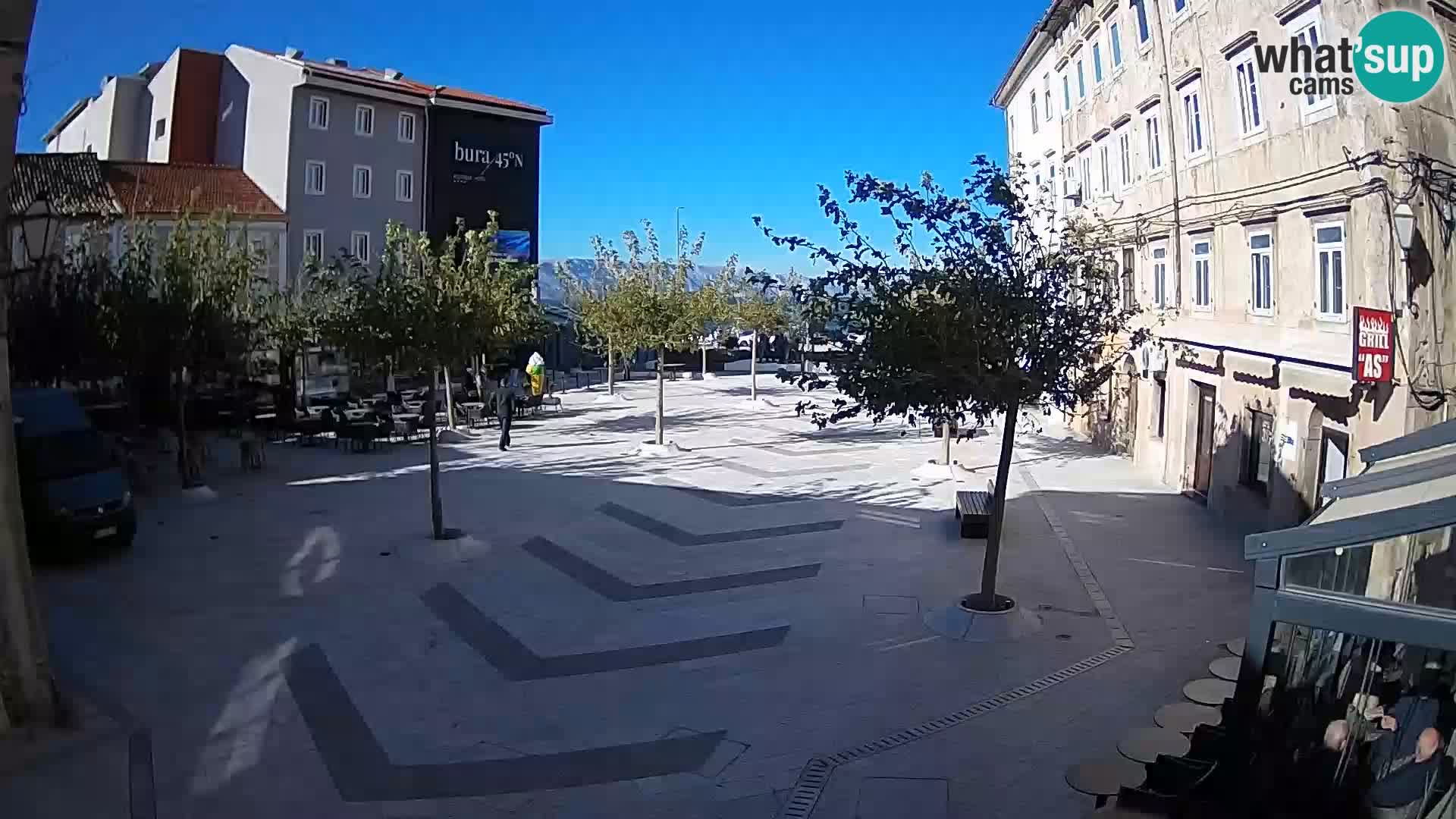 Centro de la ciudad de Senj – plaza Pavlin – Live Cam Dalmacia