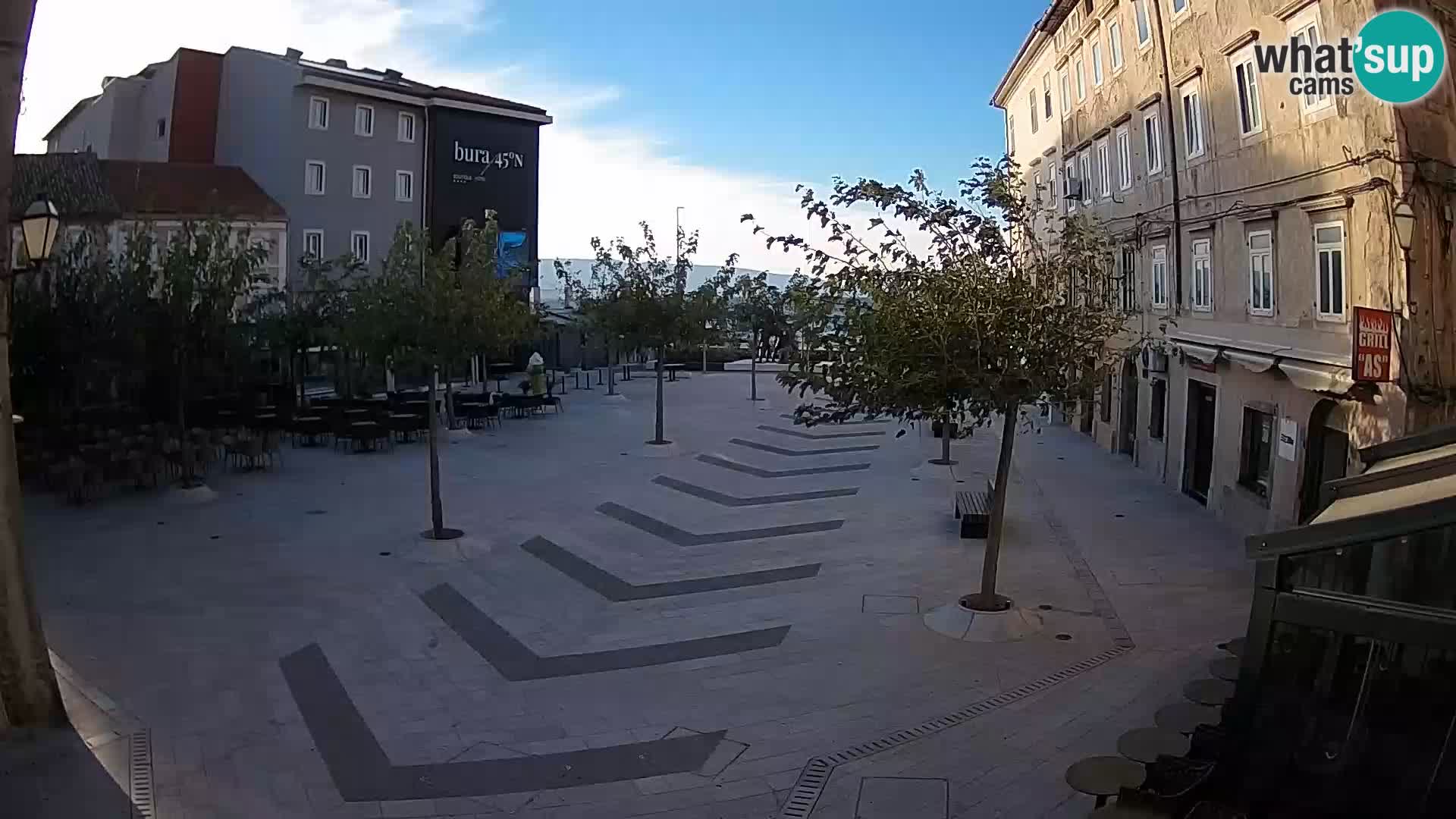 Zentrum der Stadt Senj – Pavlin platz – Live Cam Dalmatia