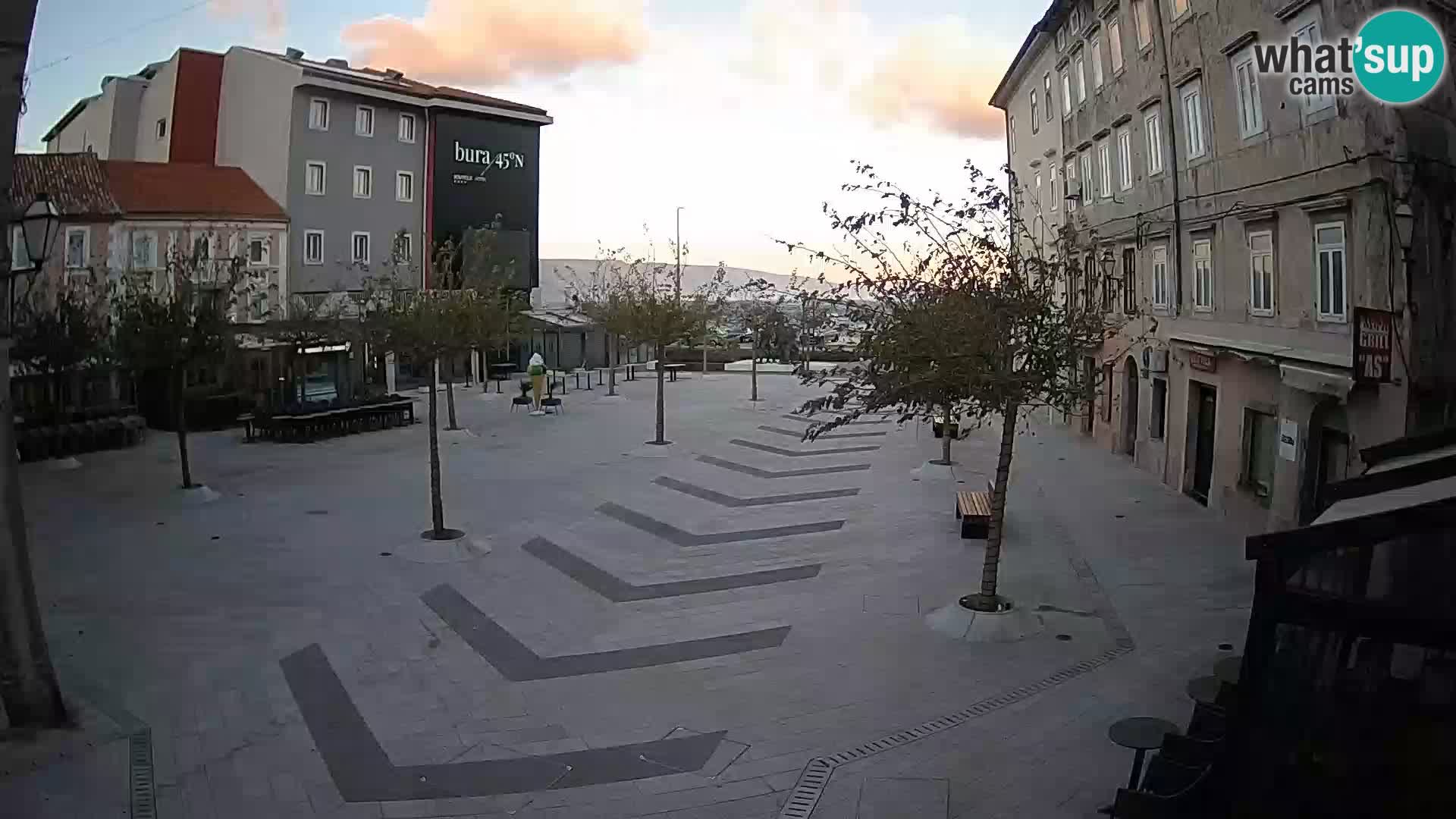 Center of Senj city – Pavlin square – Live Cam Dalmatia