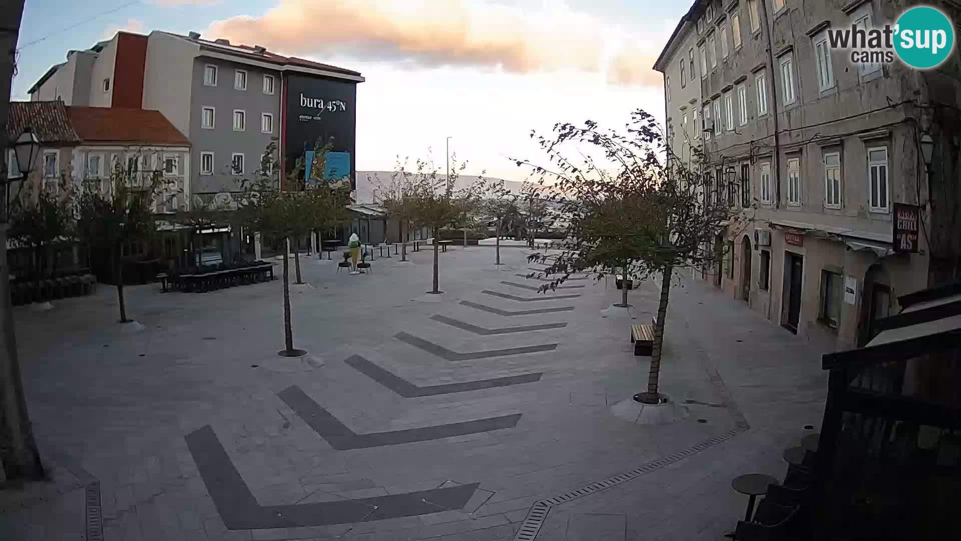 Centro de la ciudad de Senj – plaza Pavlin – Live Cam Dalmacia