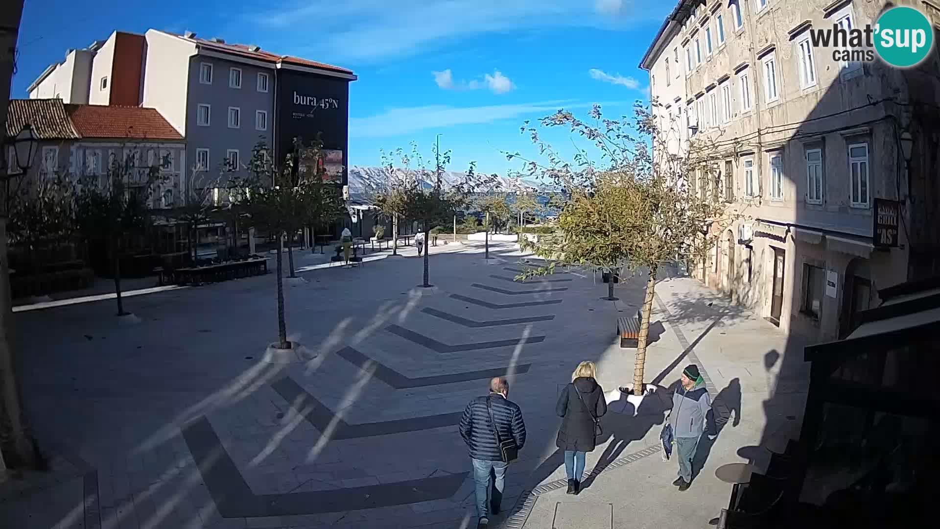 Zentrum der Stadt Senj – Pavlin platz – Live Cam Dalmatia