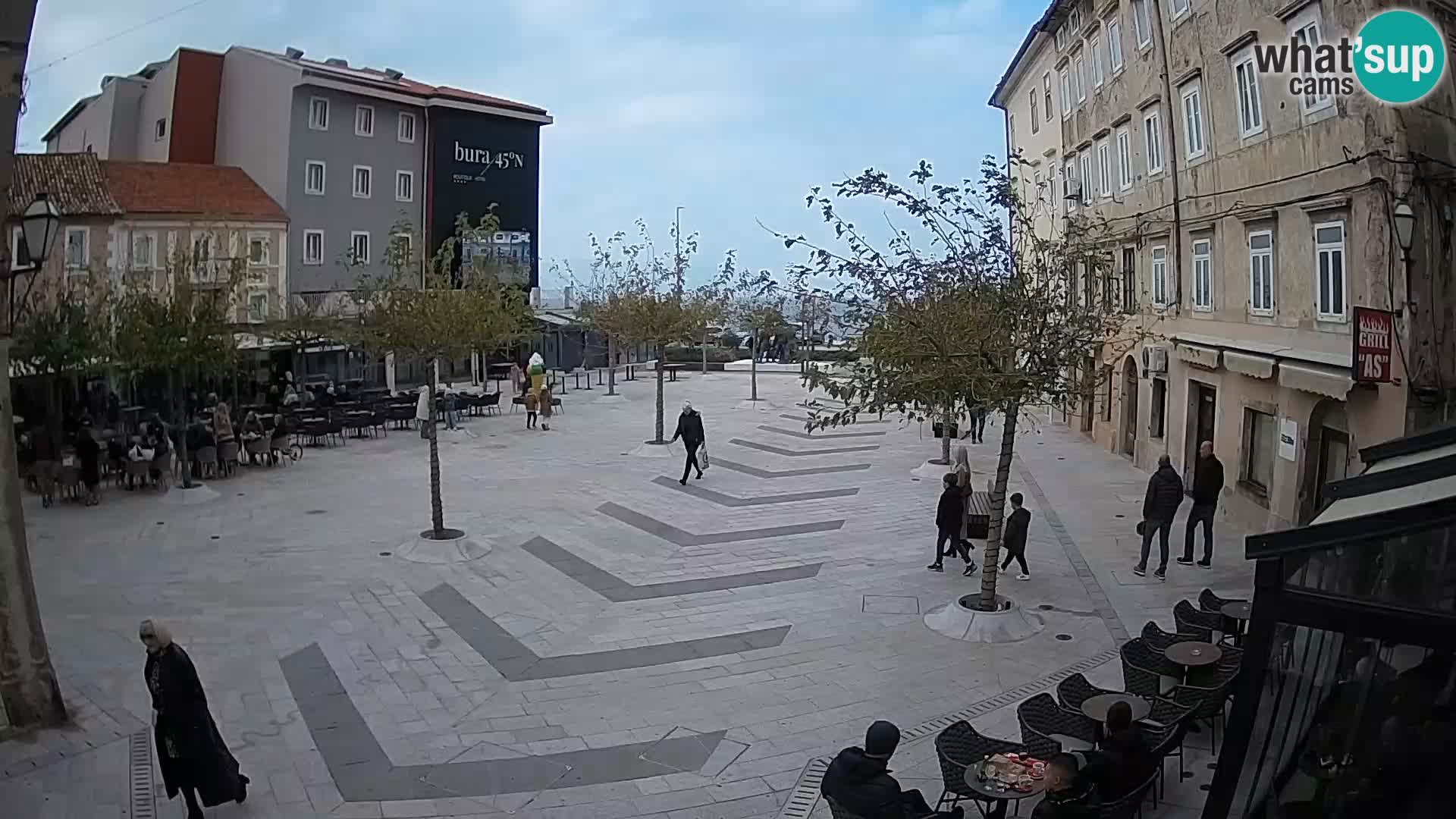 Center mesta Senj – Pavlinski trg – spletne kamere Dalmacija