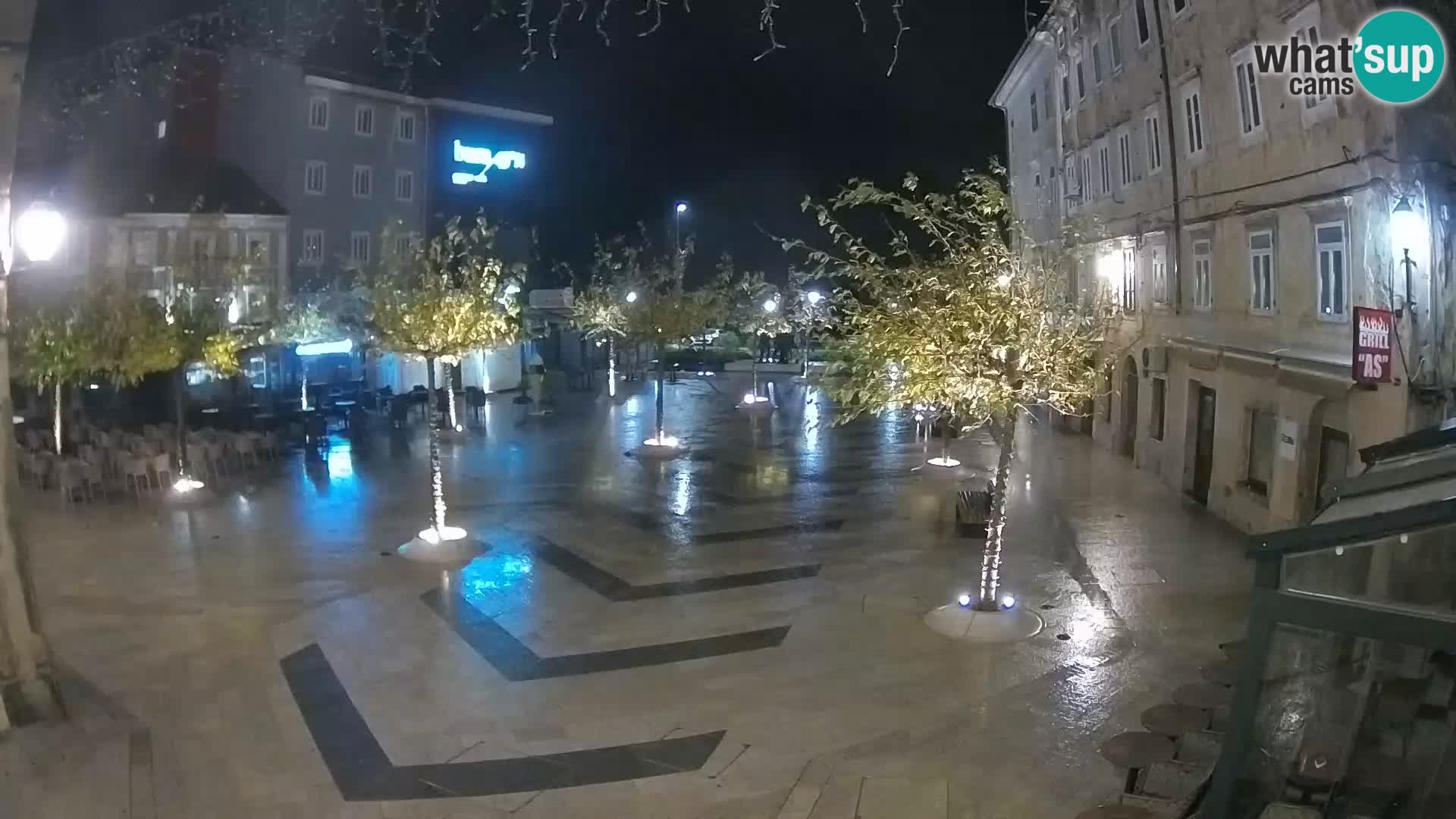 Zentrum der Stadt Senj – Pavlin platz – Live Cam Dalmatia