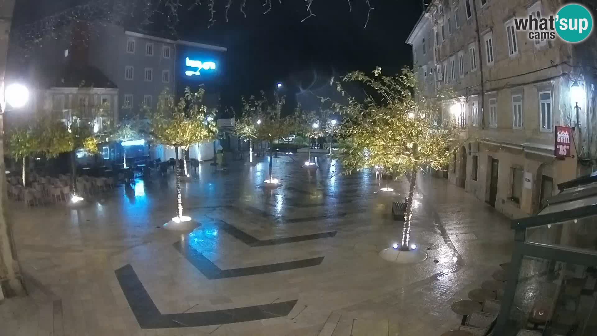 Zentrum der Stadt Senj – Pavlin platz – Live Cam Dalmatia