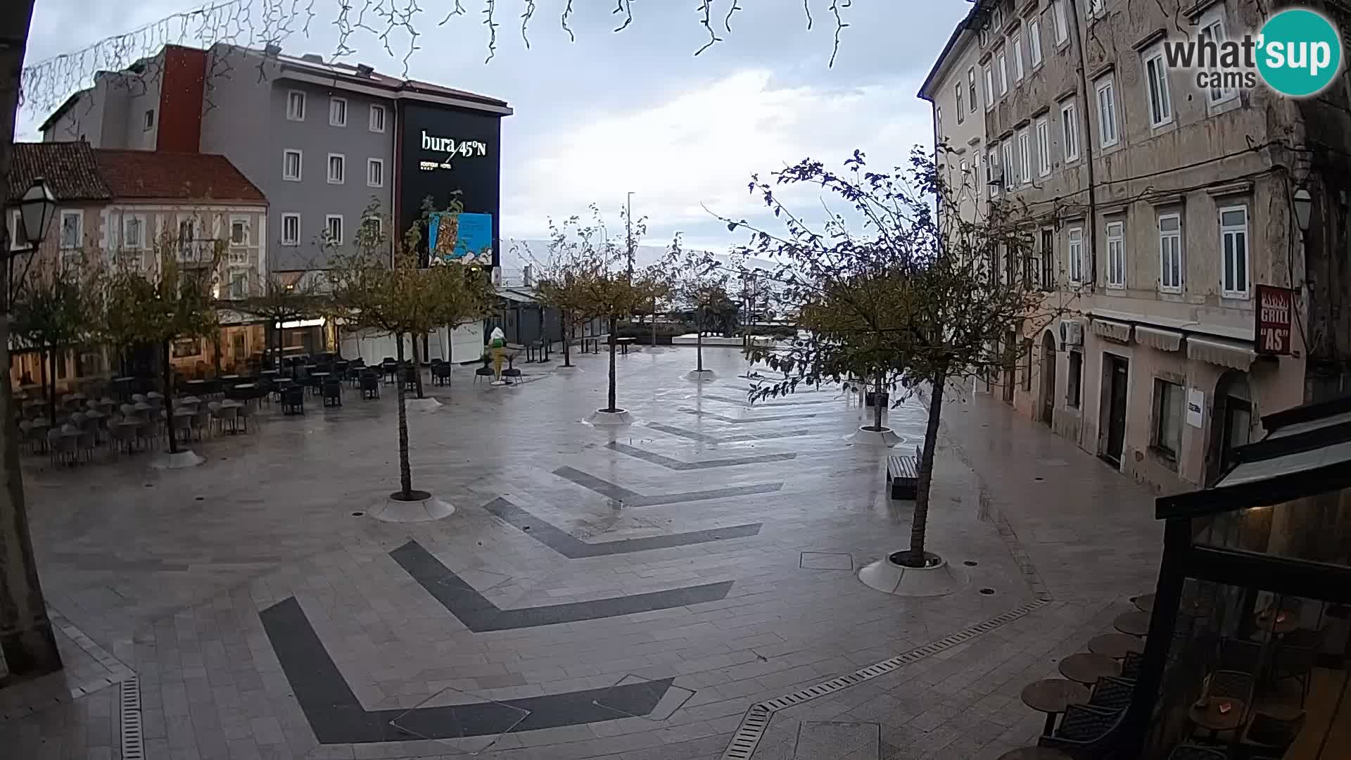 Zentrum der Stadt Senj – Pavlin platz – Live Cam Dalmatia