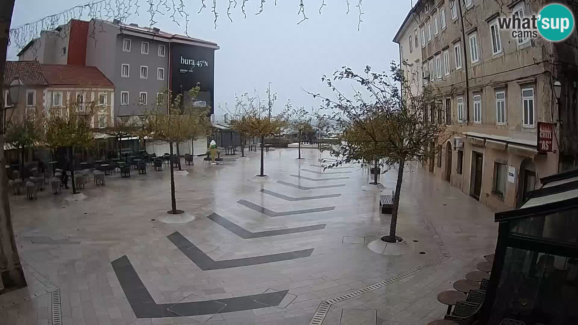 Centro de la ciudad de Senj – plaza Pavlin – Live Cam Dalmacia