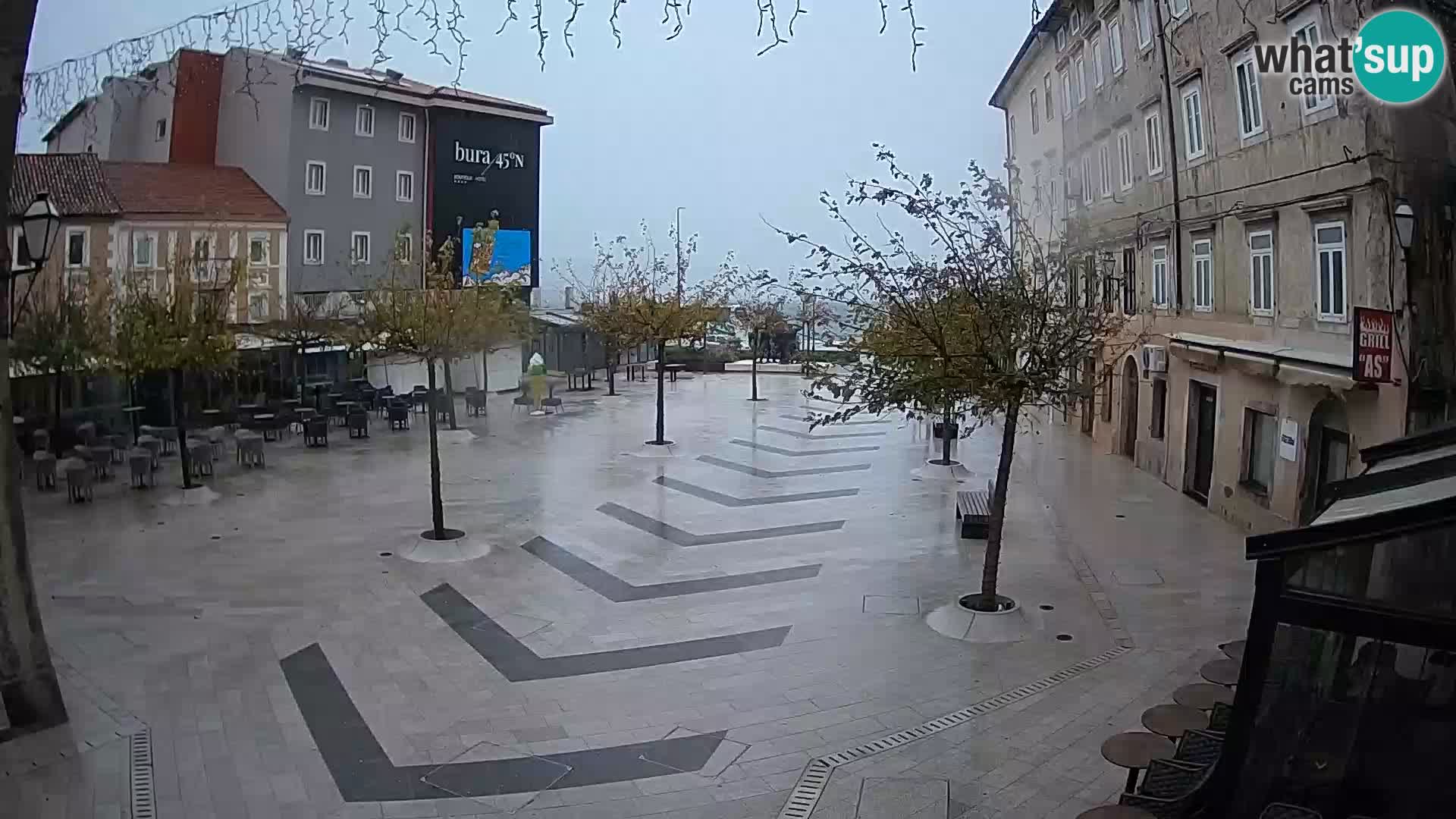 Centro de la ciudad de Senj – plaza Pavlin – Live Cam Dalmacia