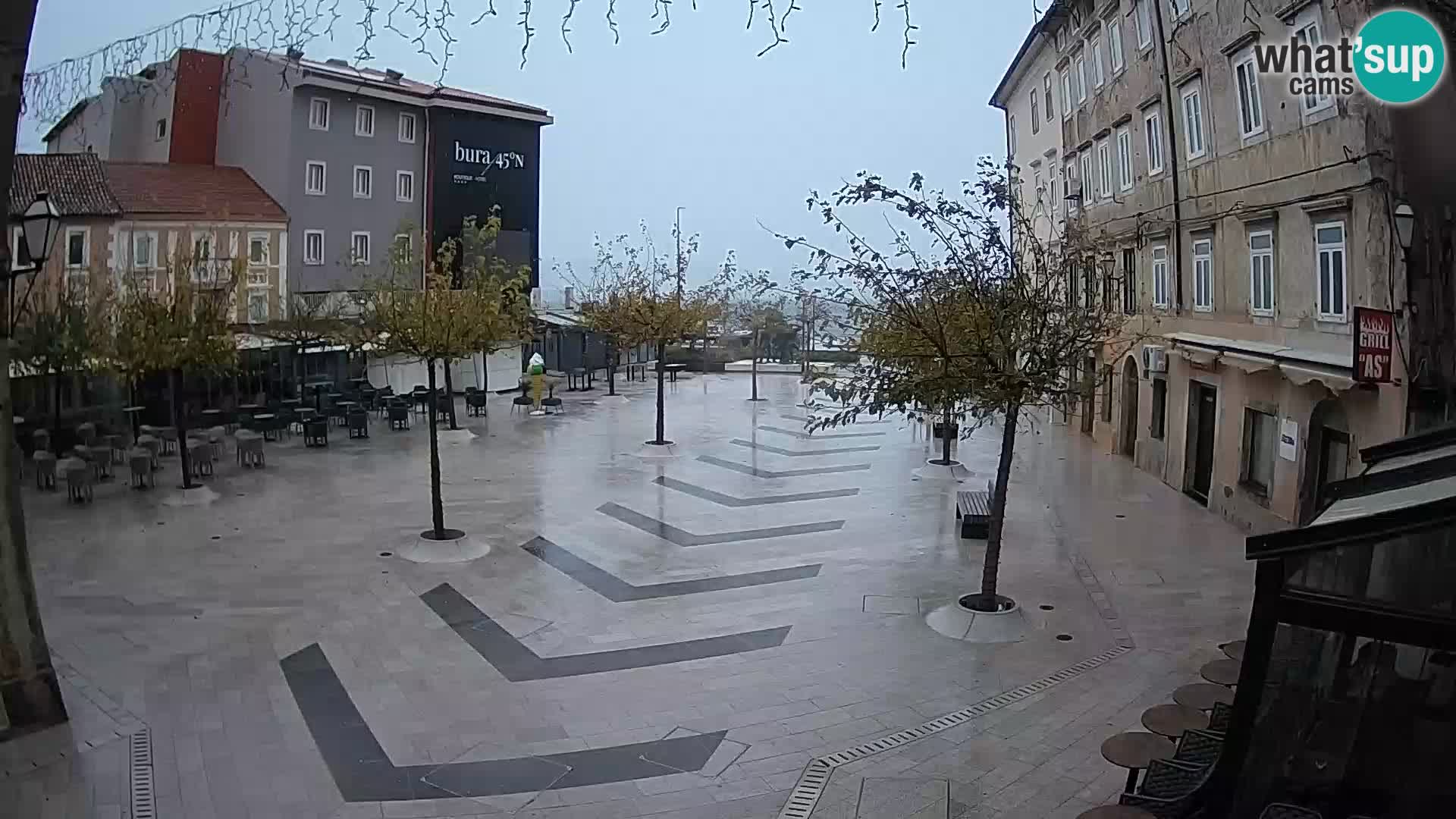 Centro de la ciudad de Senj – plaza Pavlin – Live Cam Dalmacia