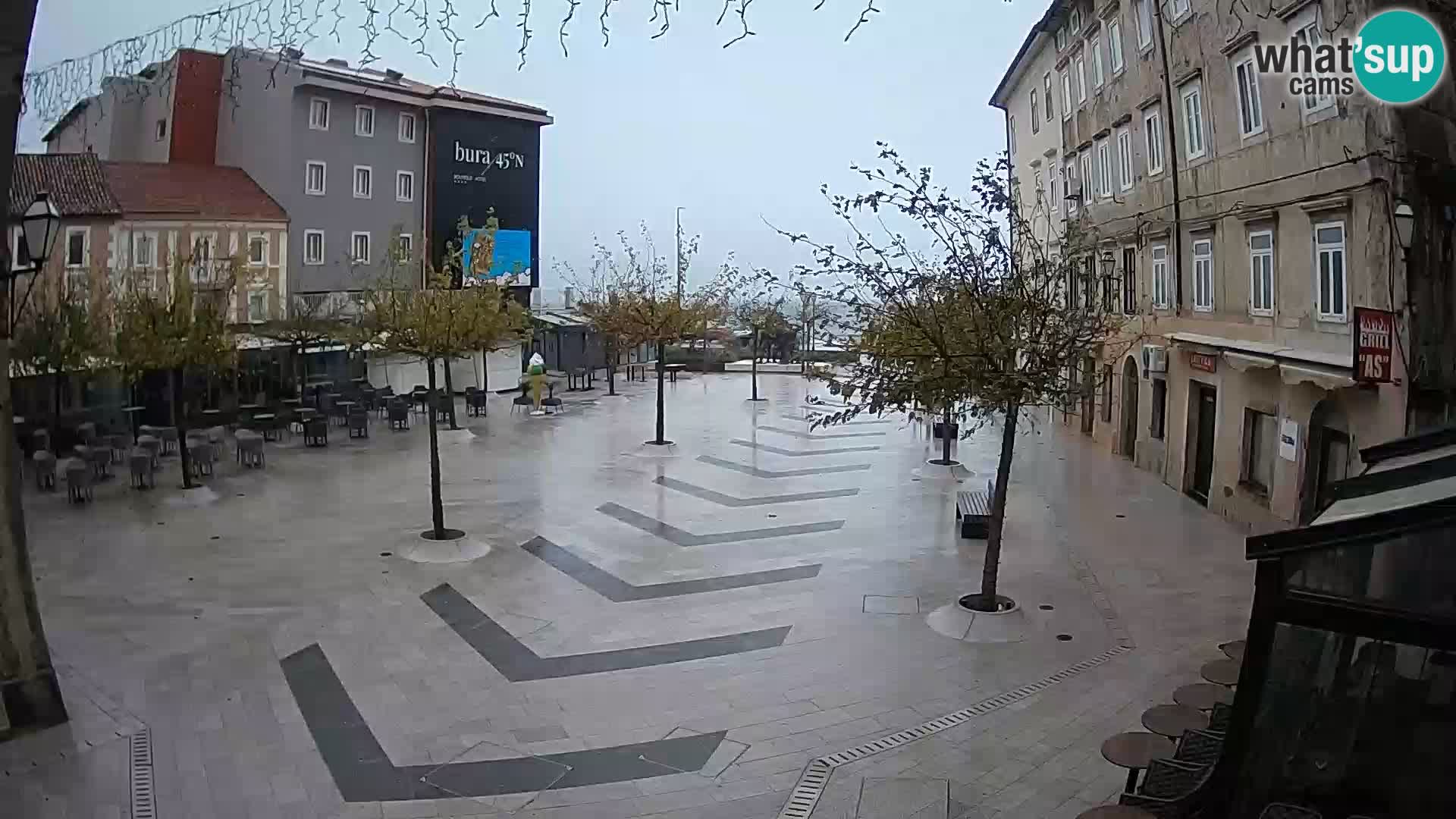 Centro de la ciudad de Senj – plaza Pavlin – Live Cam Dalmacia