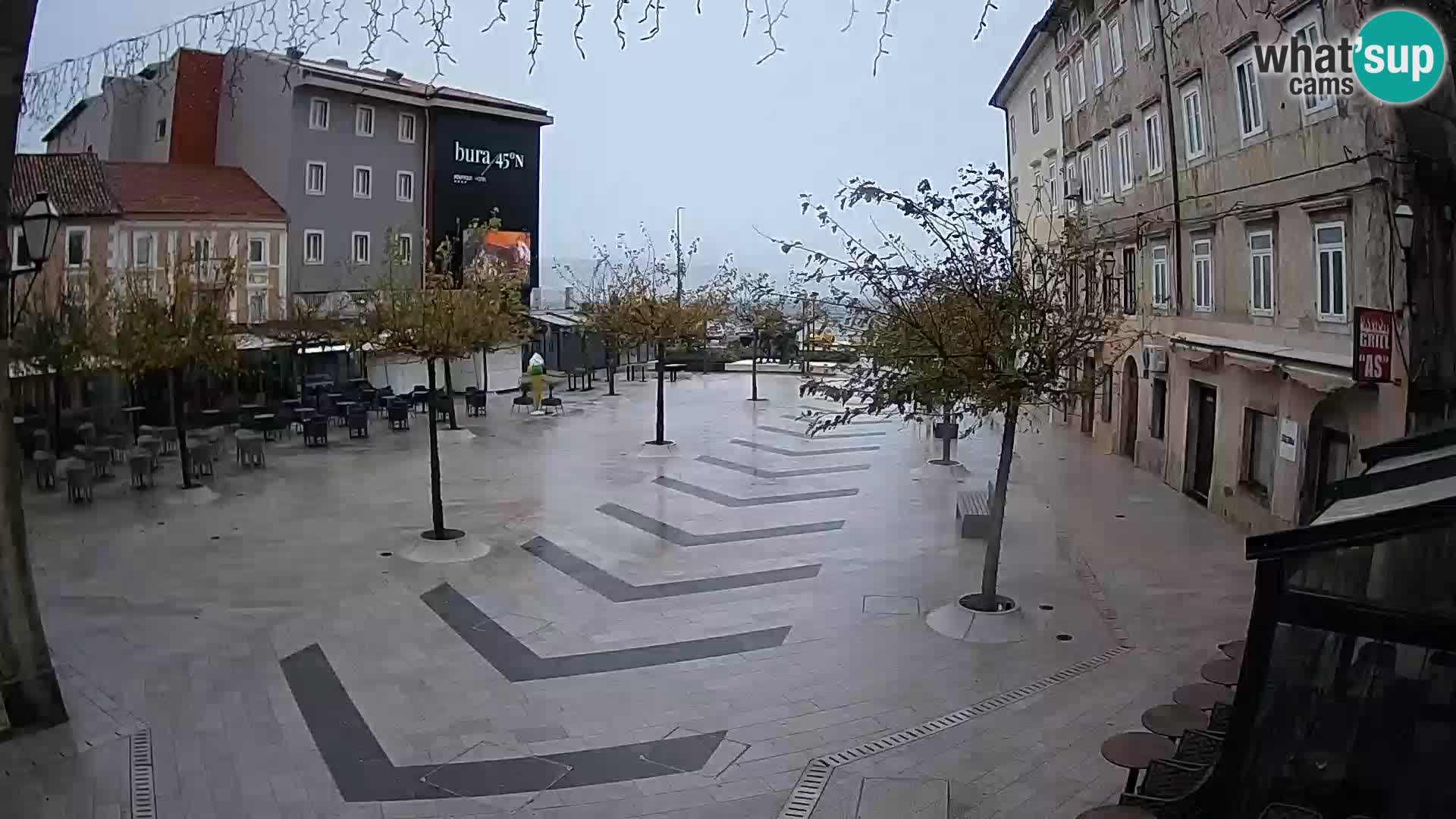 Centro de la ciudad de Senj – plaza Pavlin – Live Cam Dalmacia