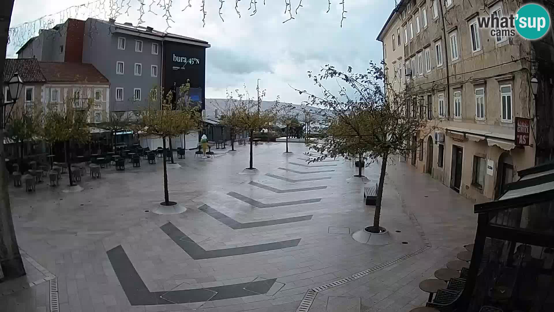 Centro de la ciudad de Senj – plaza Pavlin – Live Cam Dalmacia