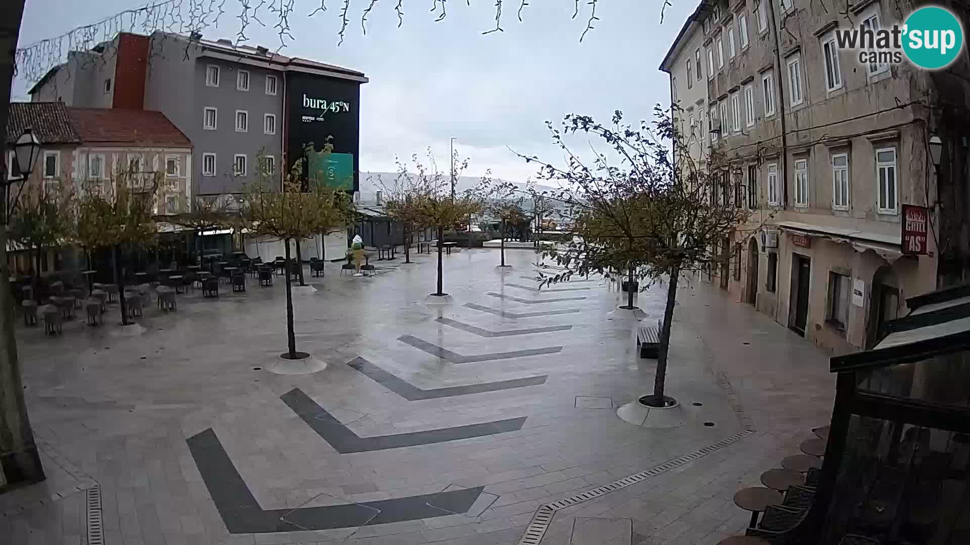 Centro de la ciudad de Senj – plaza Pavlin – Live Cam Dalmacia