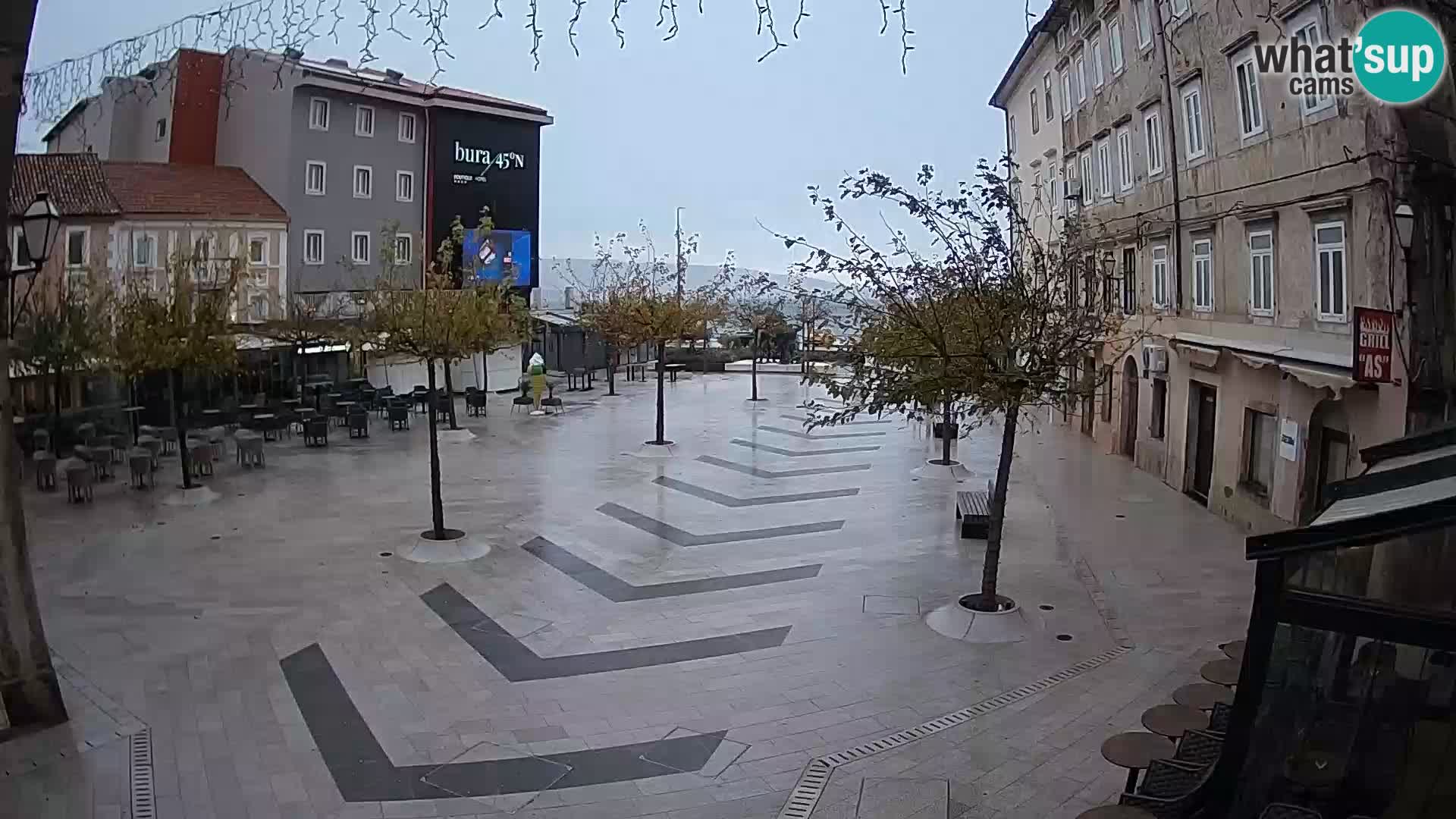 Center mesta Senj – Pavlinski trg – spletne kamere Dalmacija