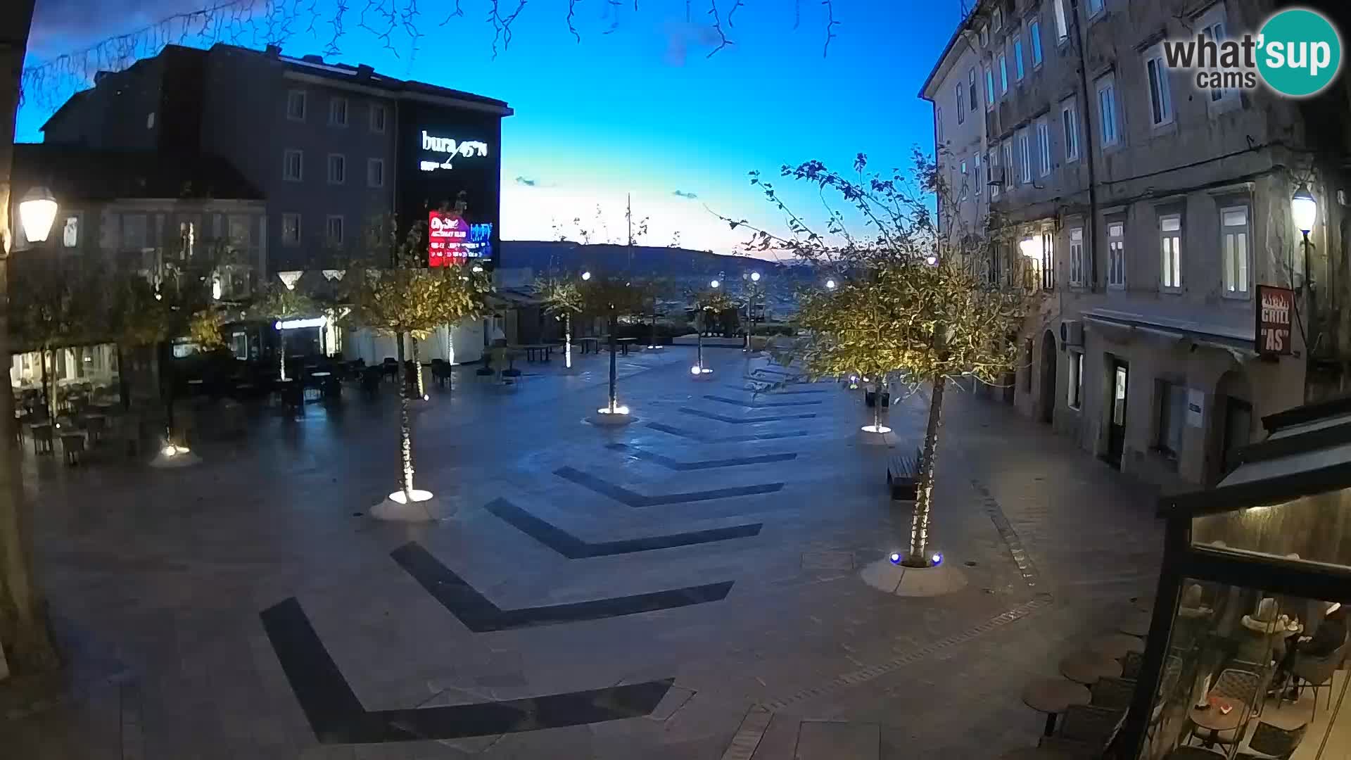 Zentrum der Stadt Senj – Pavlin platz – Live Cam Dalmatia