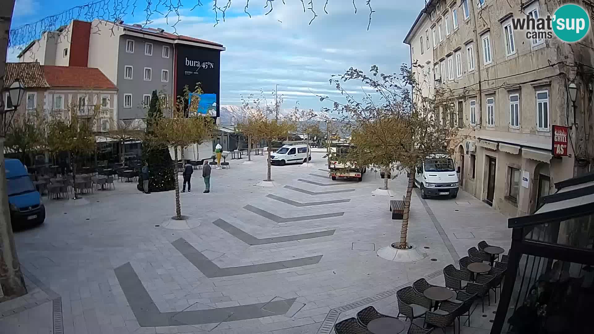 Zentrum der Stadt Senj – Pavlin platz – Live Cam Dalmatia