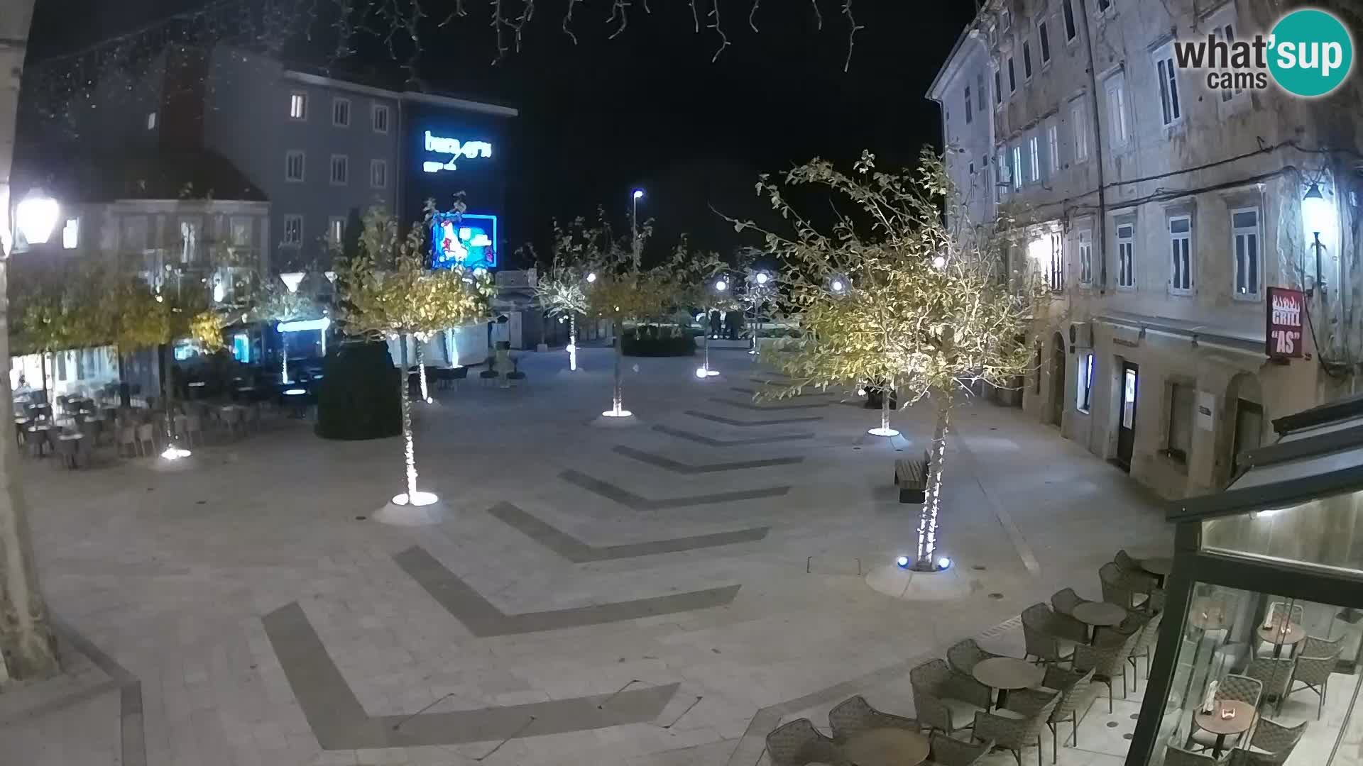 Zentrum der Stadt Senj – Pavlin platz – Live Cam Dalmatia