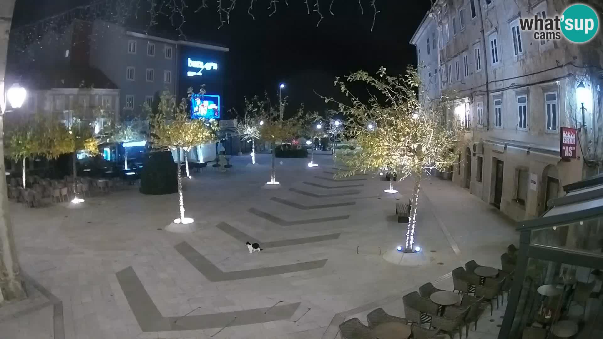 Zentrum der Stadt Senj – Pavlin platz – Live Cam Dalmatia