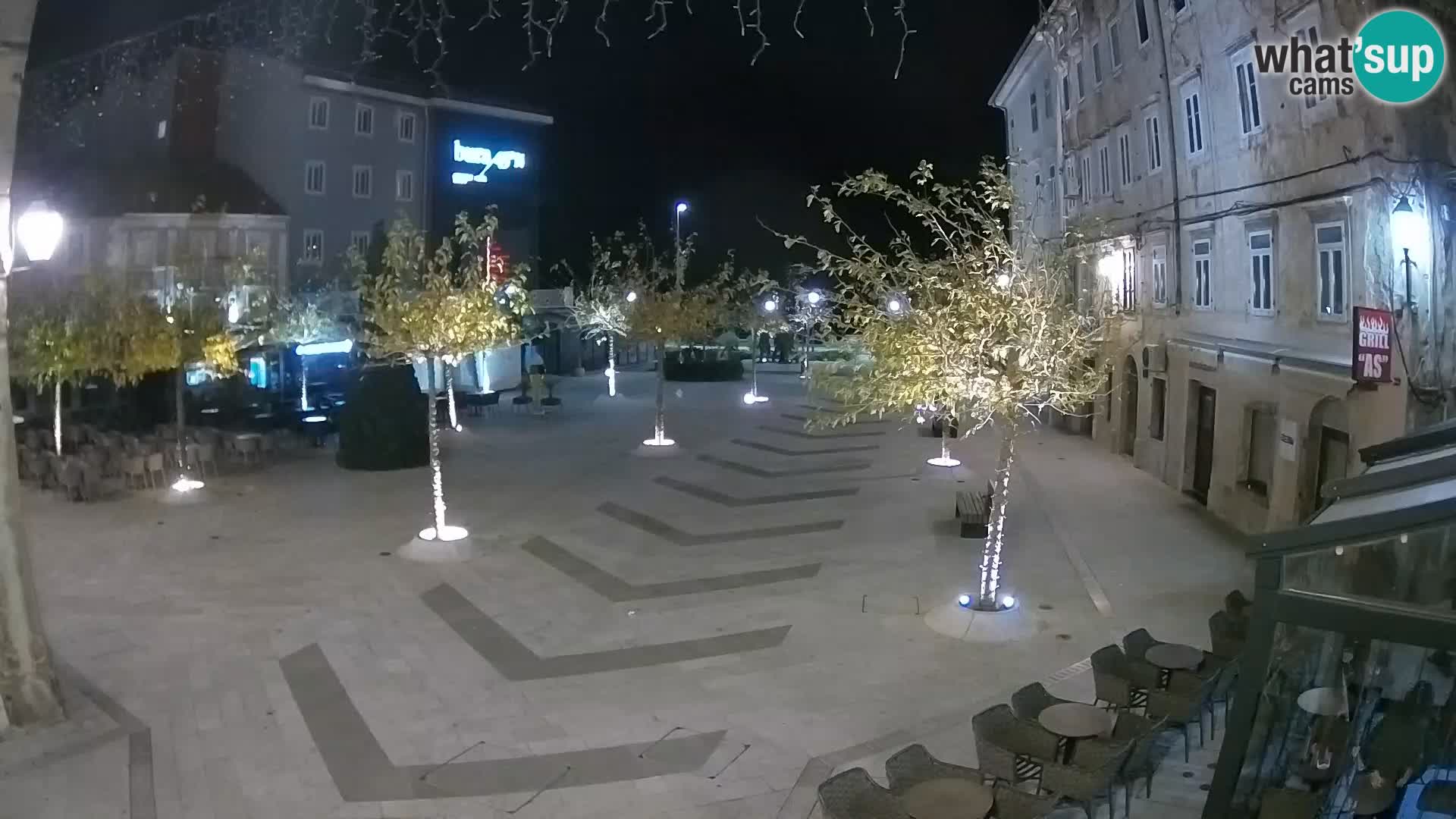 Zentrum der Stadt Senj – Pavlin platz – Live Cam Dalmatia