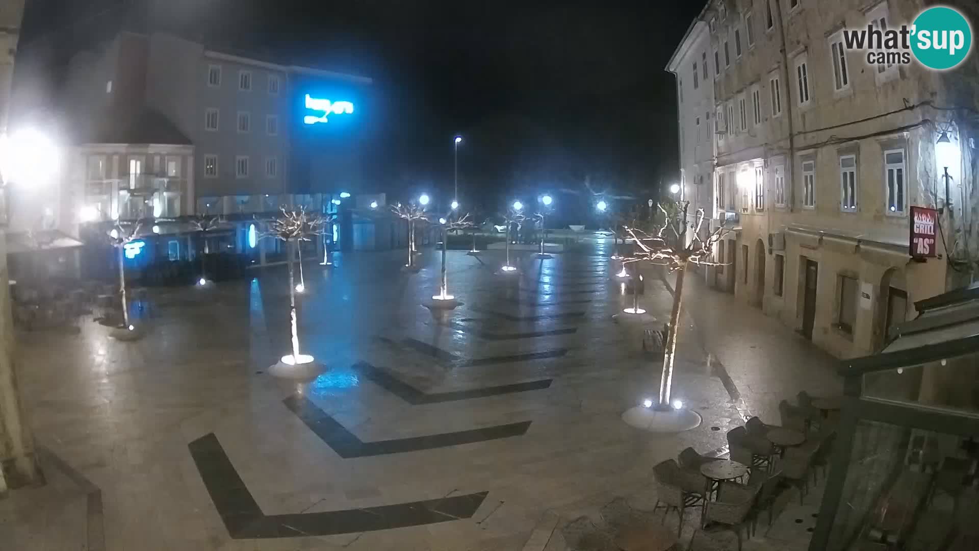 Zentrum der Stadt Senj – Pavlin platz – Live Cam Dalmatia