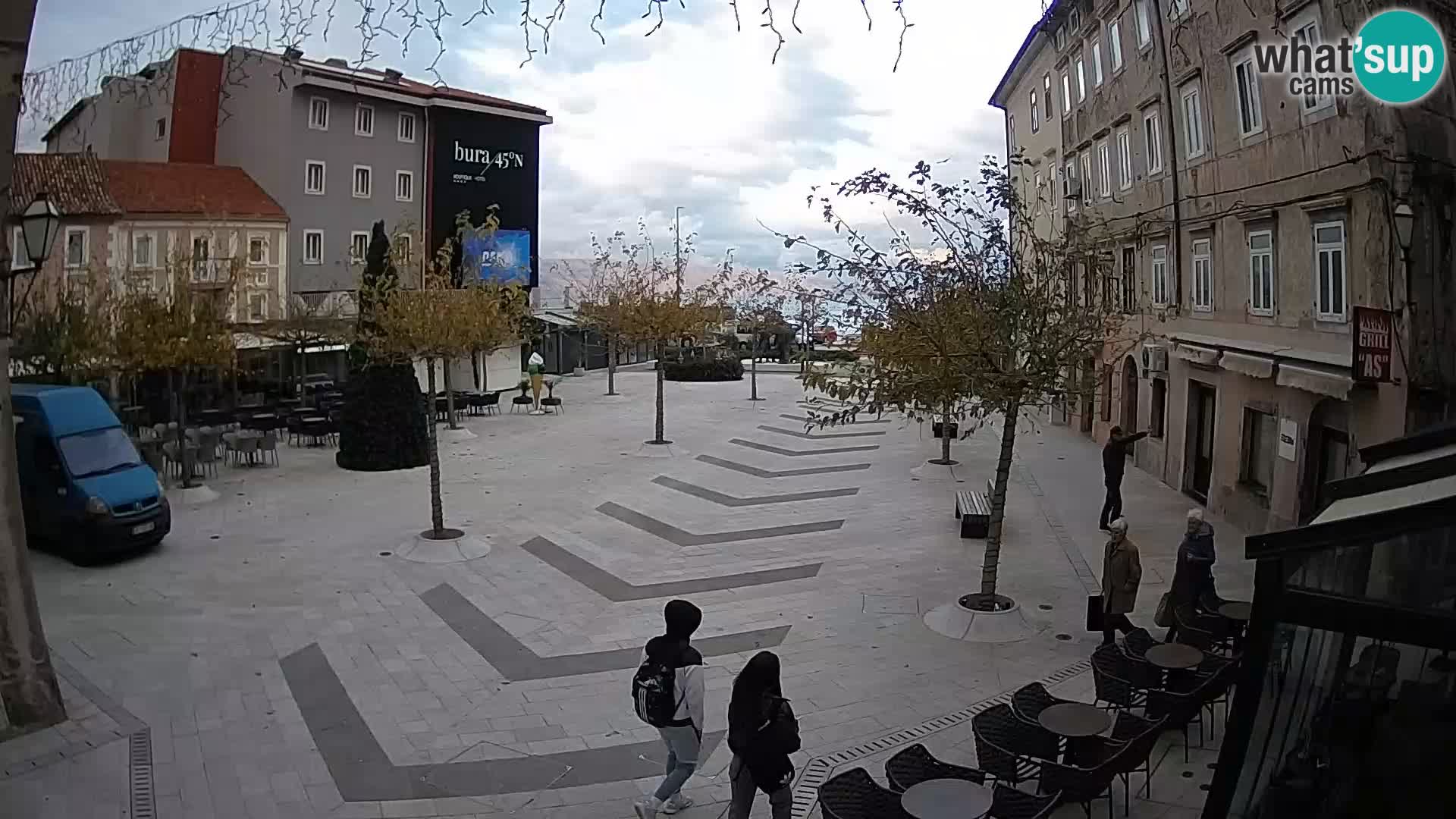 Zentrum der Stadt Senj – Pavlin platz – Live Cam Dalmatia