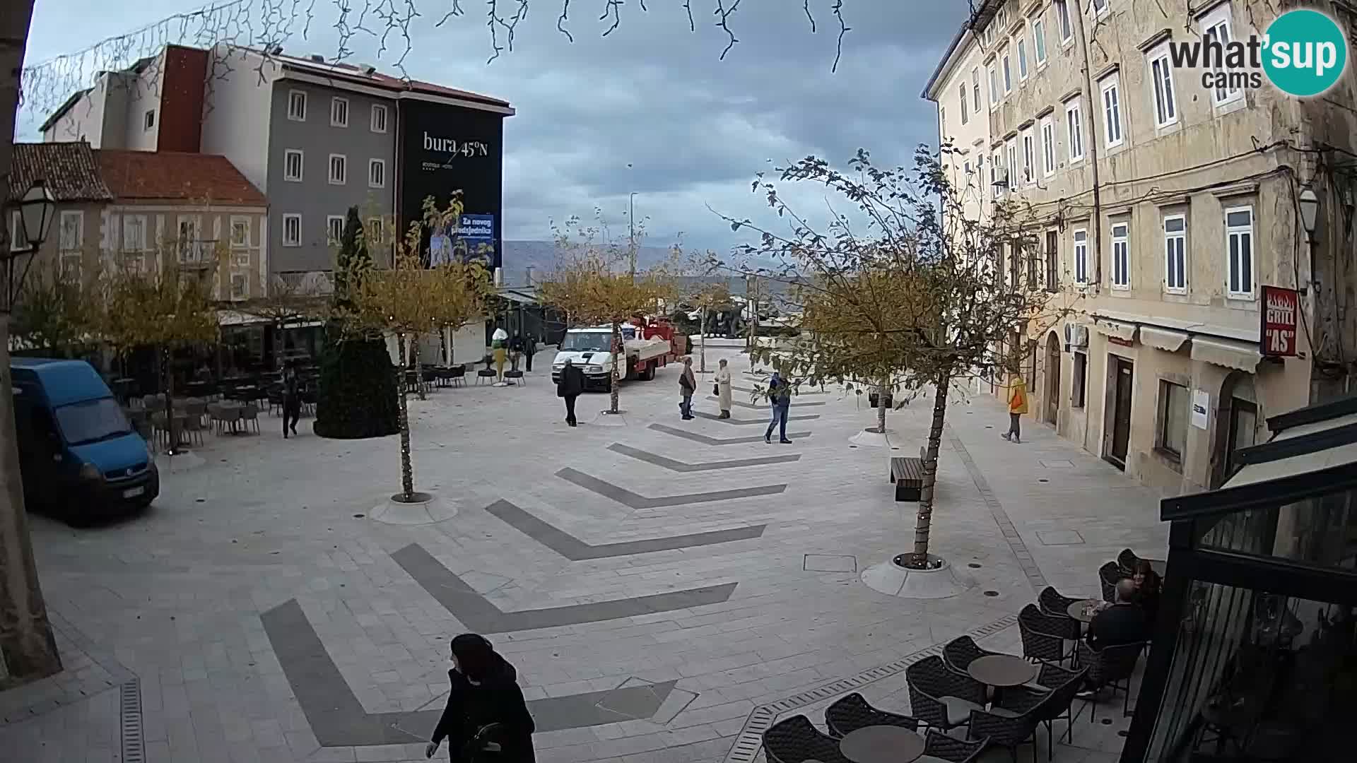 Center mesta Senj – Pavlinski trg – spletne kamere Dalmacija