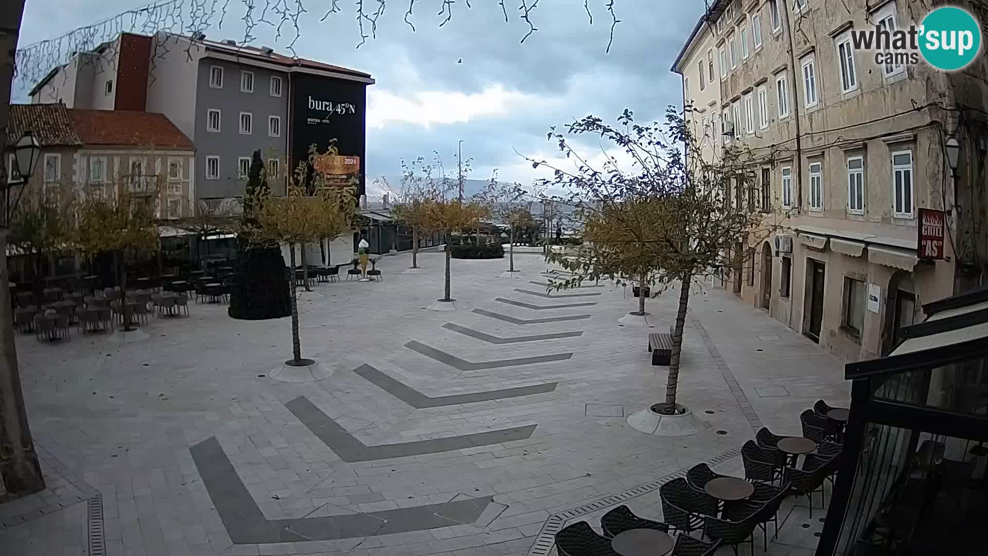 Centro de la ciudad de Senj – plaza Pavlin – Live Cam Dalmacia