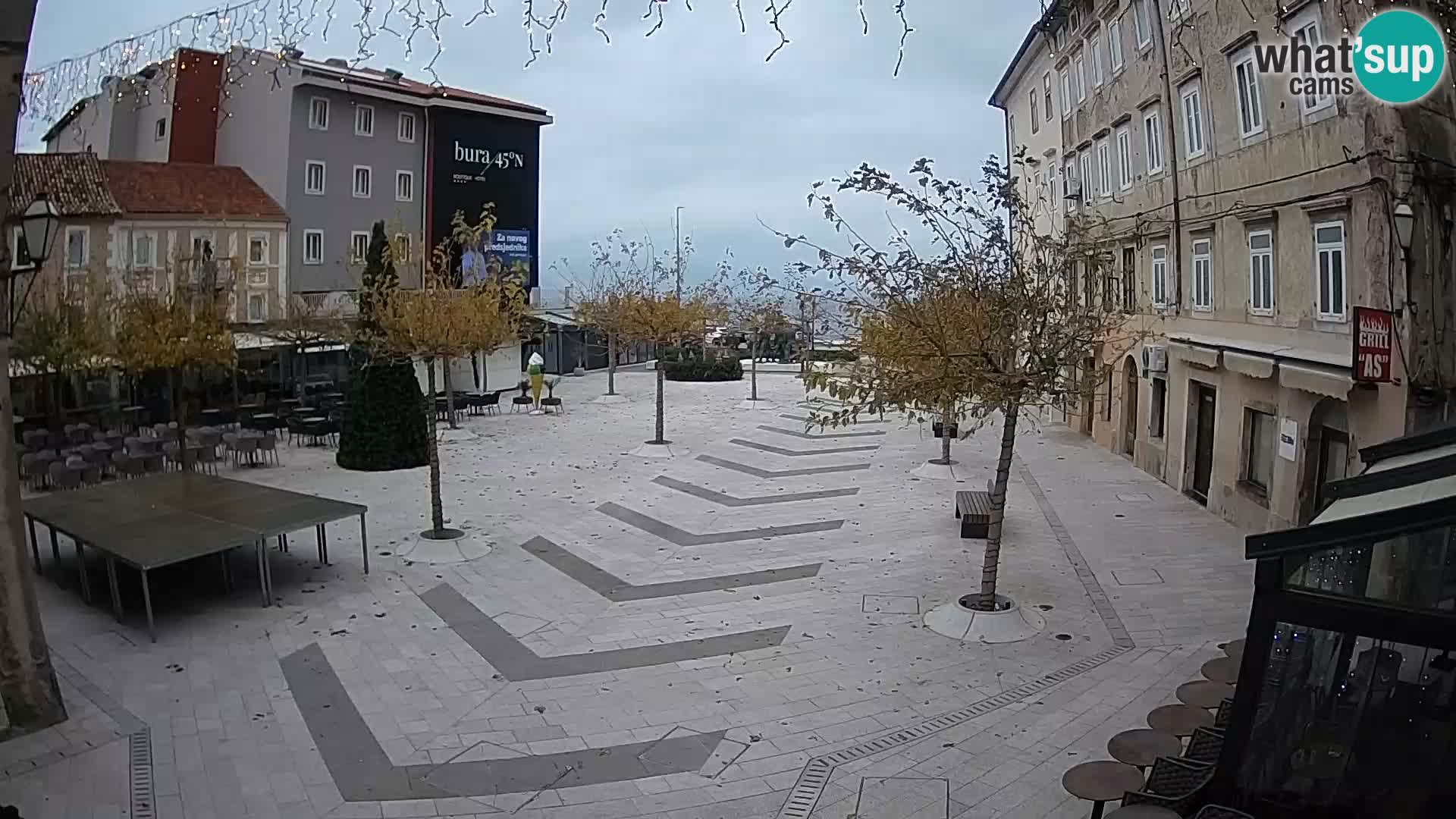 Centro de la ciudad de Senj – plaza Pavlin – Live Cam Dalmacia