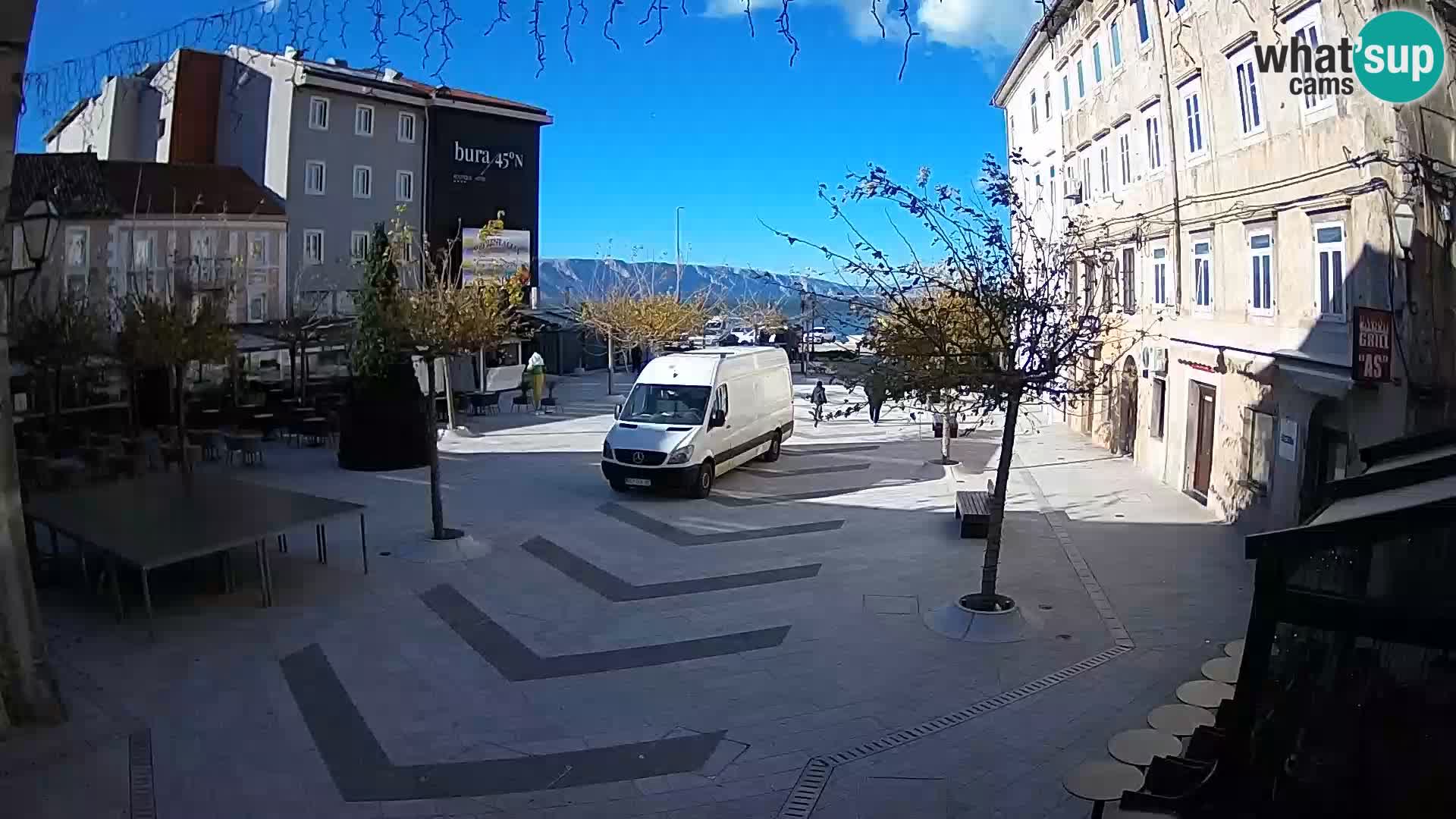 Centro de la ciudad de Senj – plaza Pavlin – Live Cam Dalmacia