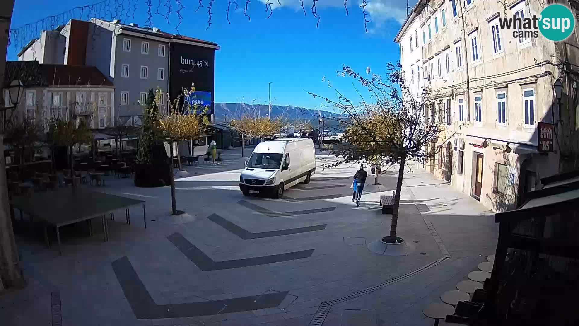 Centro de la ciudad de Senj – plaza Pavlin – Live Cam Dalmacia