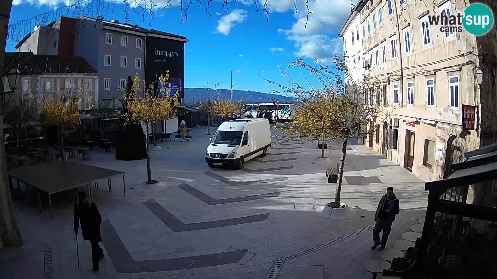 Centro de la ciudad de Senj – plaza Pavlin – Live Cam Dalmacia