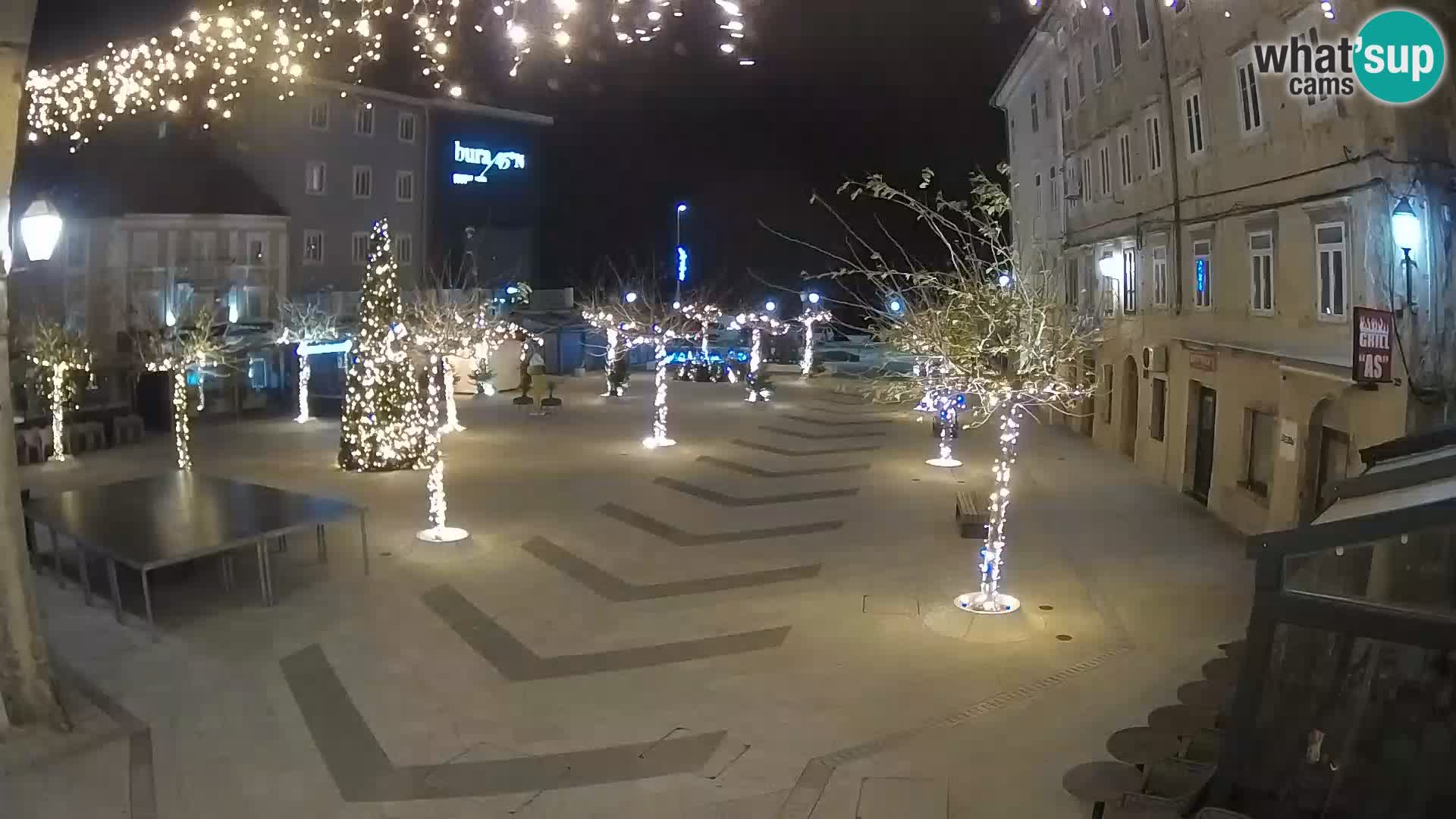 Zentrum der Stadt Senj – Pavlin platz – Live Cam Dalmatia