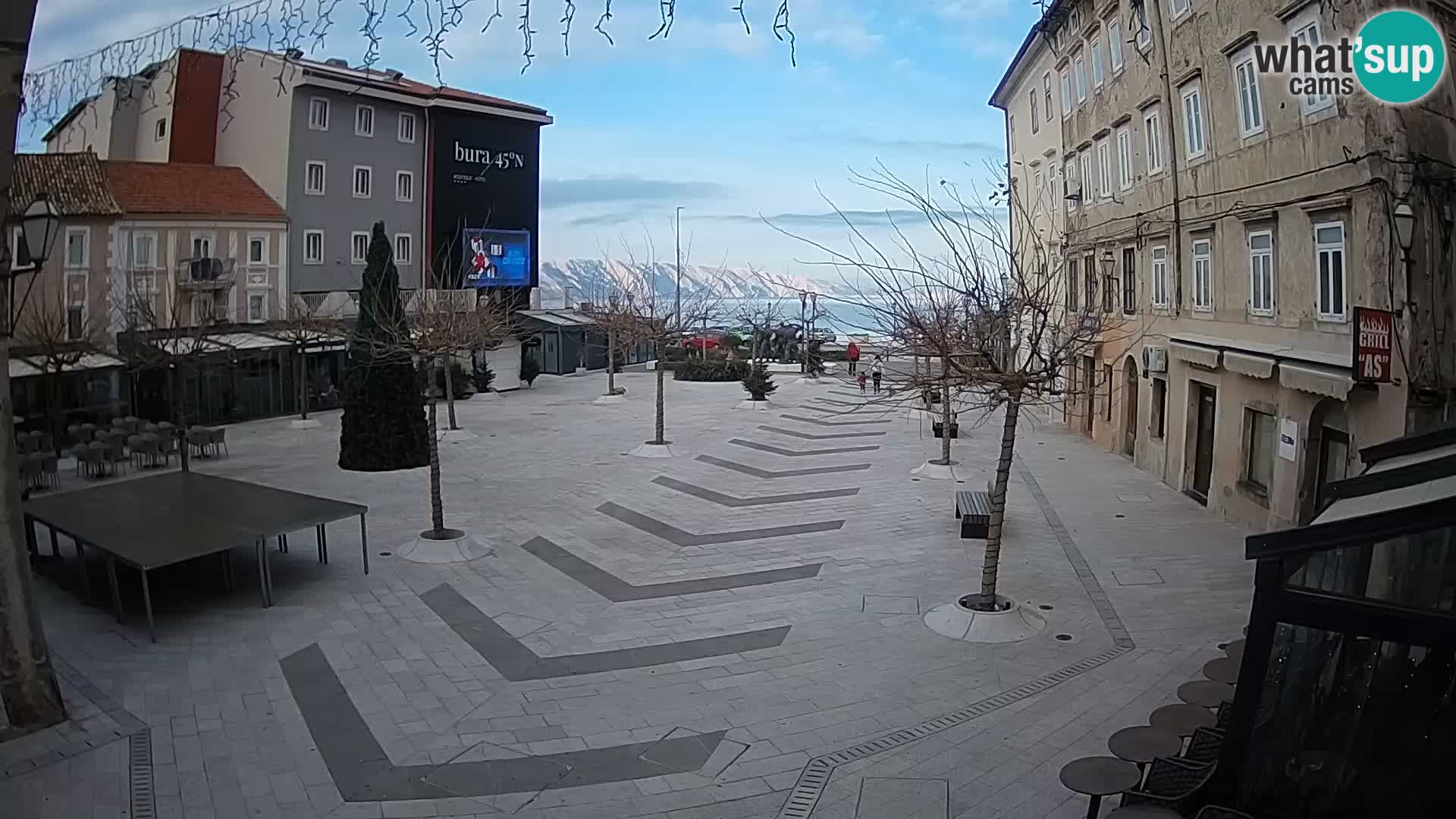 Center mesta Senj – Pavlinski trg – spletne kamere Dalmacija