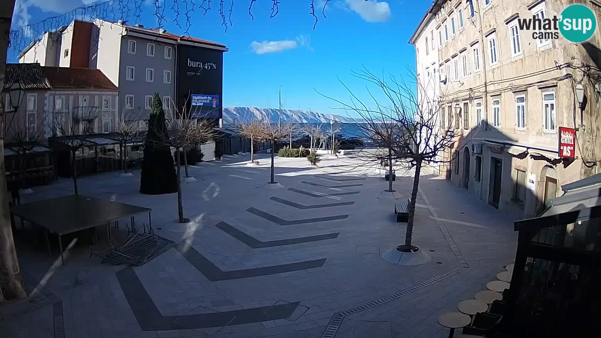 Centro de la ciudad de Senj – plaza Pavlin – Live Cam Dalmacia