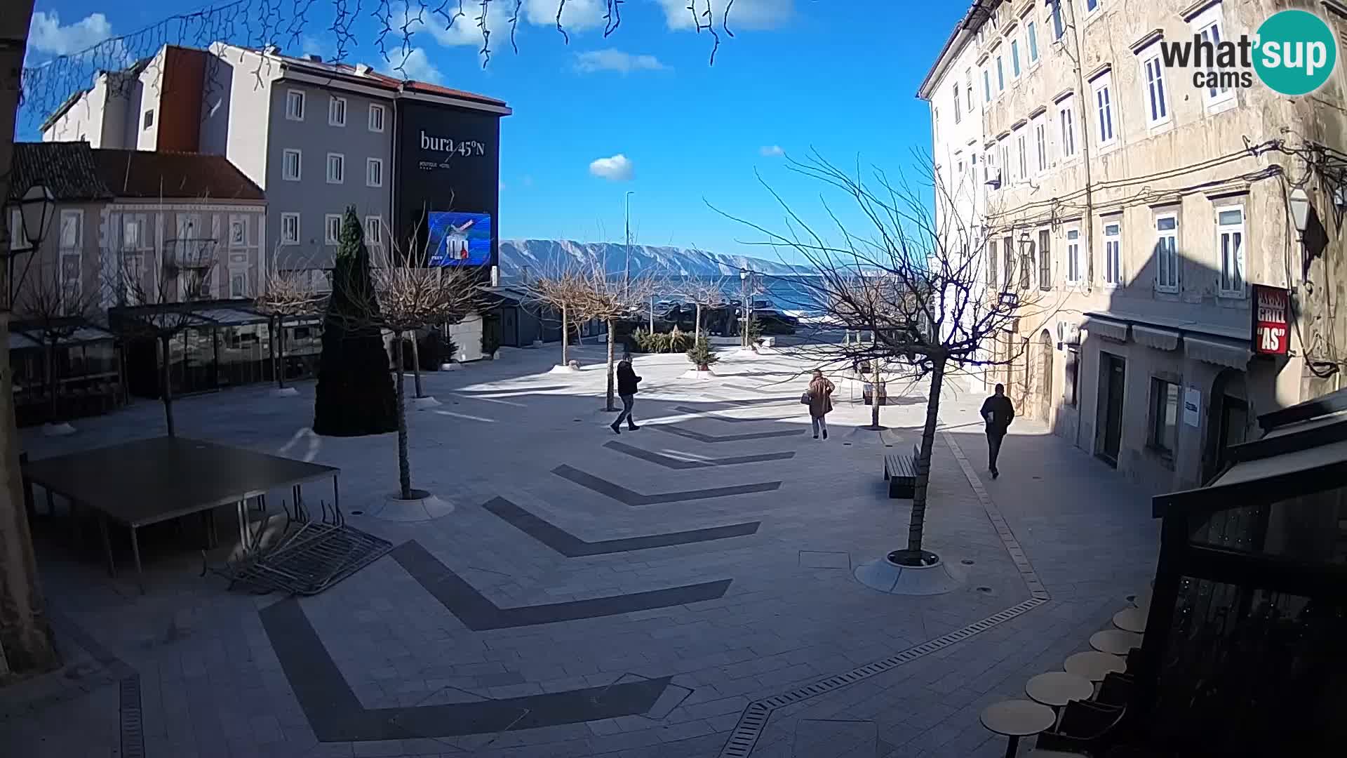 Centro de la ciudad de Senj – plaza Pavlin – Live Cam Dalmacia