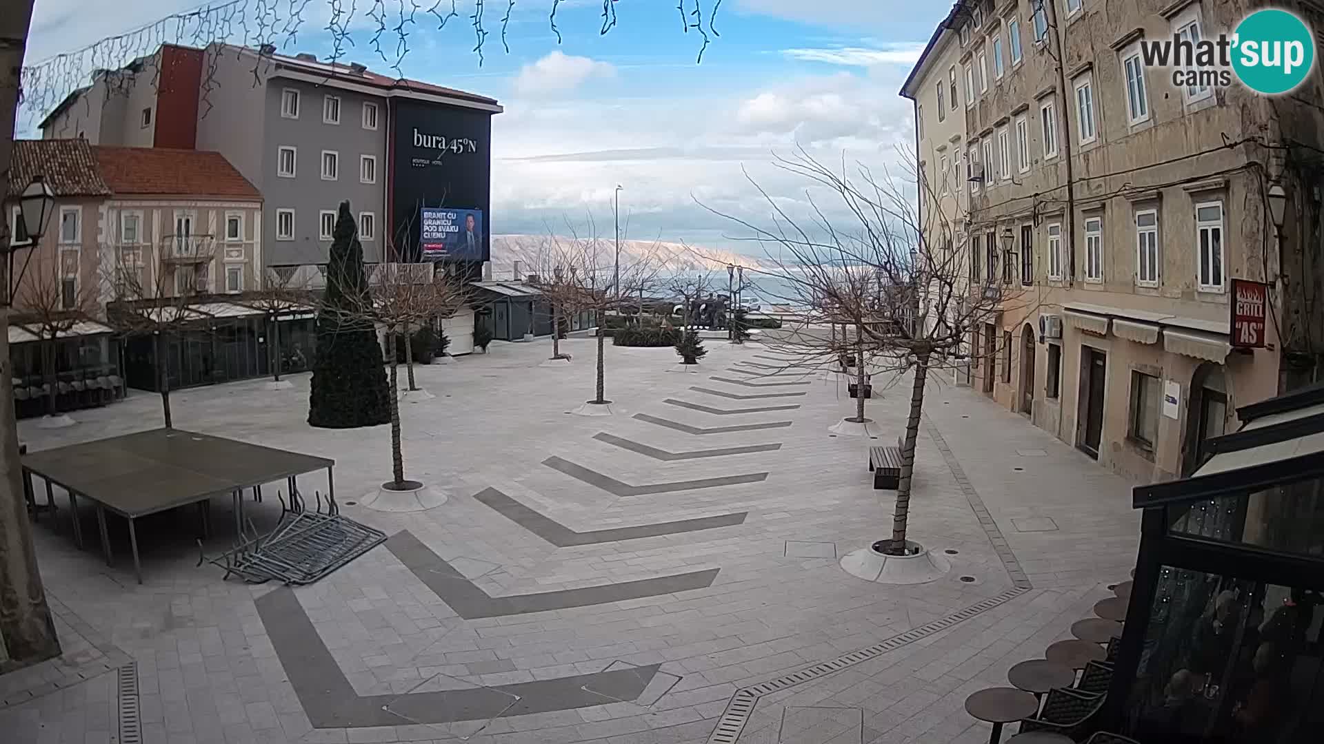 Zentrum der Stadt Senj – Pavlin platz – Live Cam Dalmatia