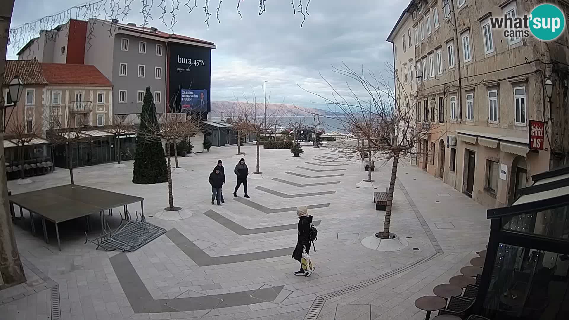 Zentrum der Stadt Senj – Pavlin platz – Live Cam Dalmatia