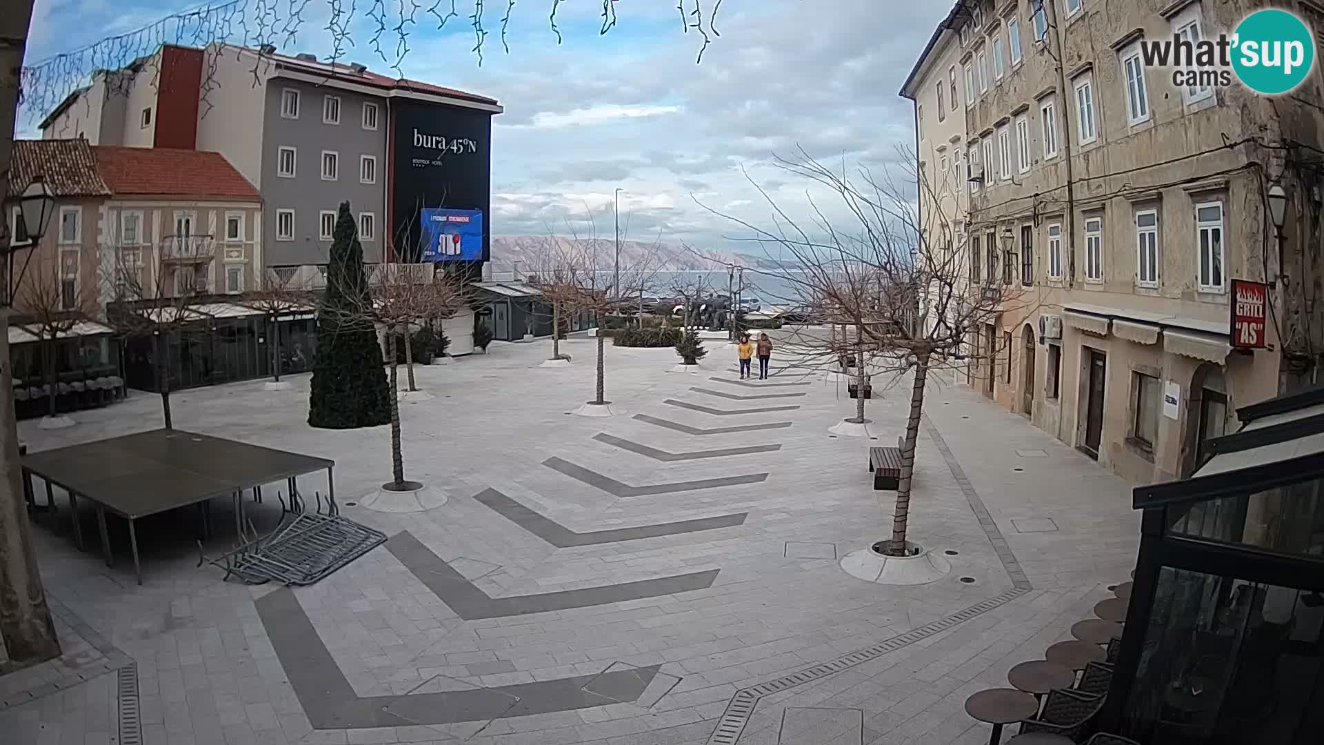 Zentrum der Stadt Senj – Pavlin platz – Live Cam Dalmatia