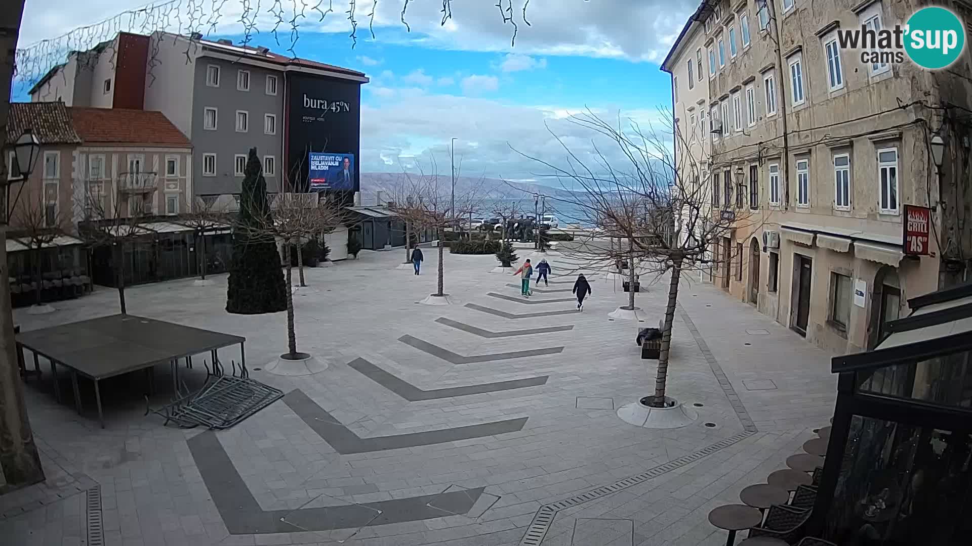 Centro de la ciudad de Senj – plaza Pavlin – Live Cam Dalmacia