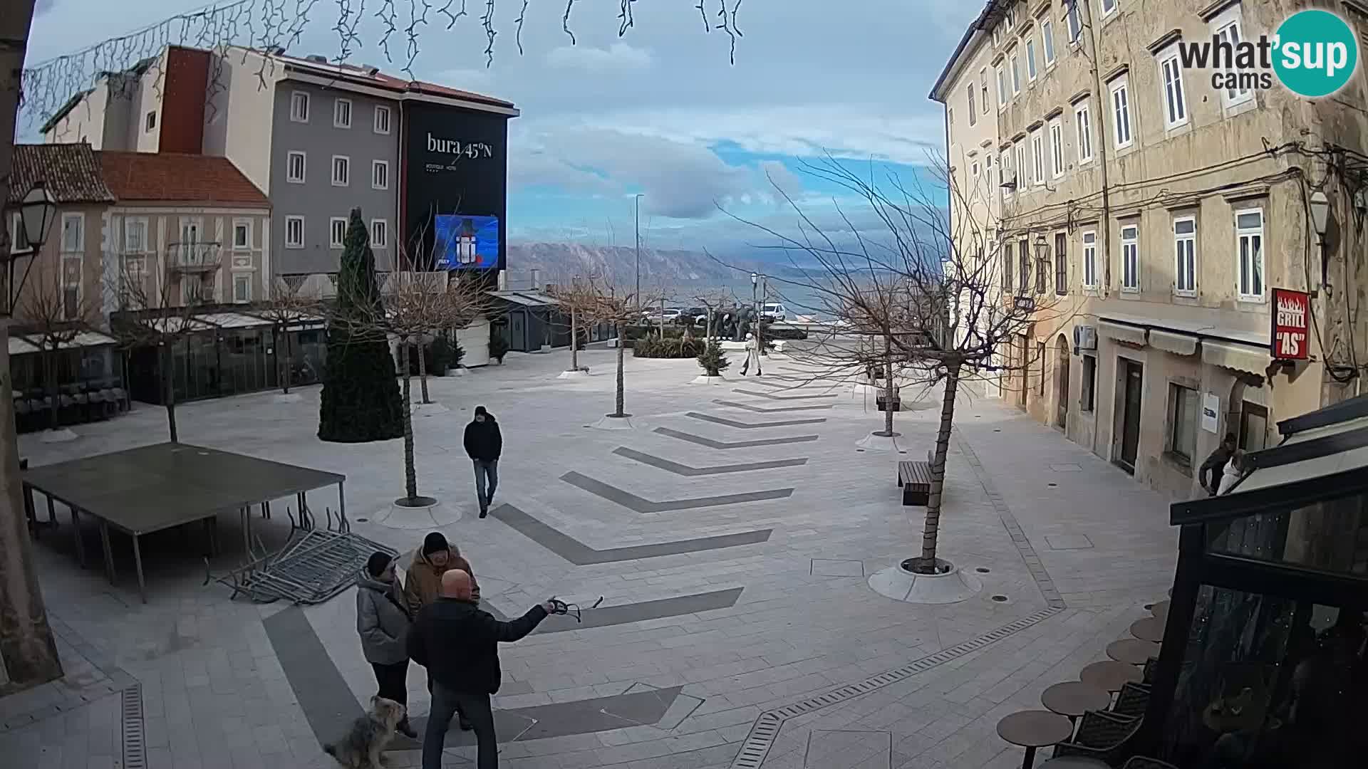 Centro de la ciudad de Senj – plaza Pavlin – Live Cam Dalmacia